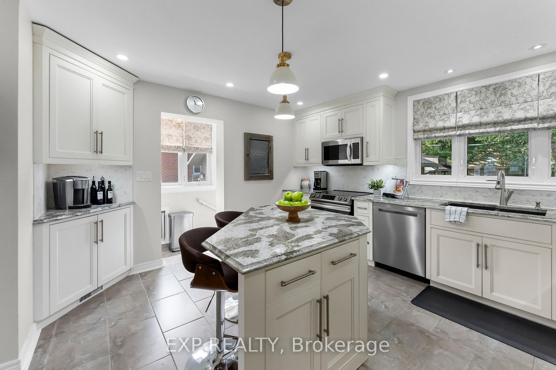 Photo 24 of 2753 St Paul Avenue, Niagara Falls, Stamford — HOMEH