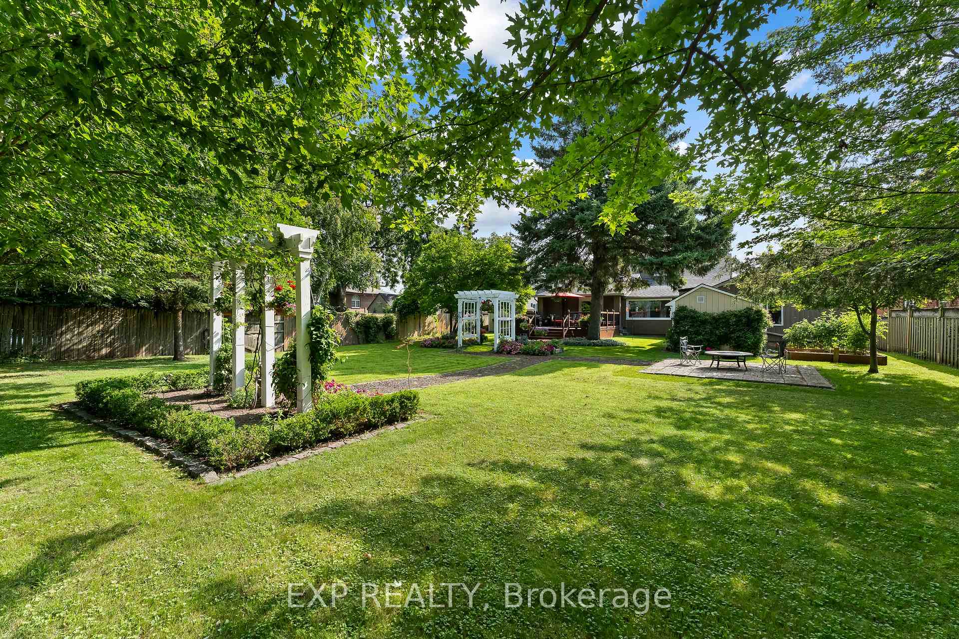 Photo 35 of 2753 St Paul Avenue, Niagara Falls, Stamford — HOMEH