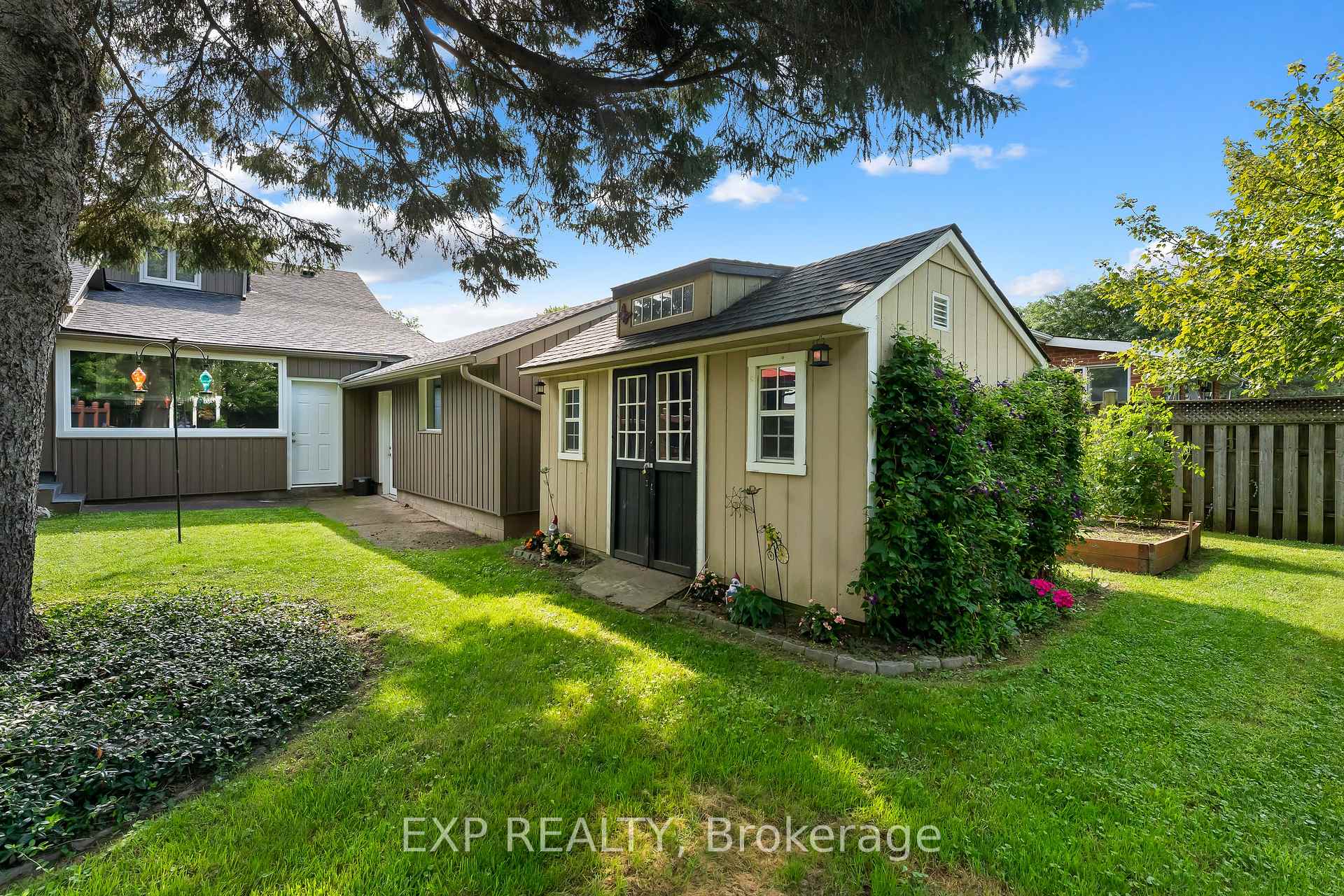 Photo 38 of 2753 St Paul Avenue, Niagara Falls, Stamford — HOMEH
