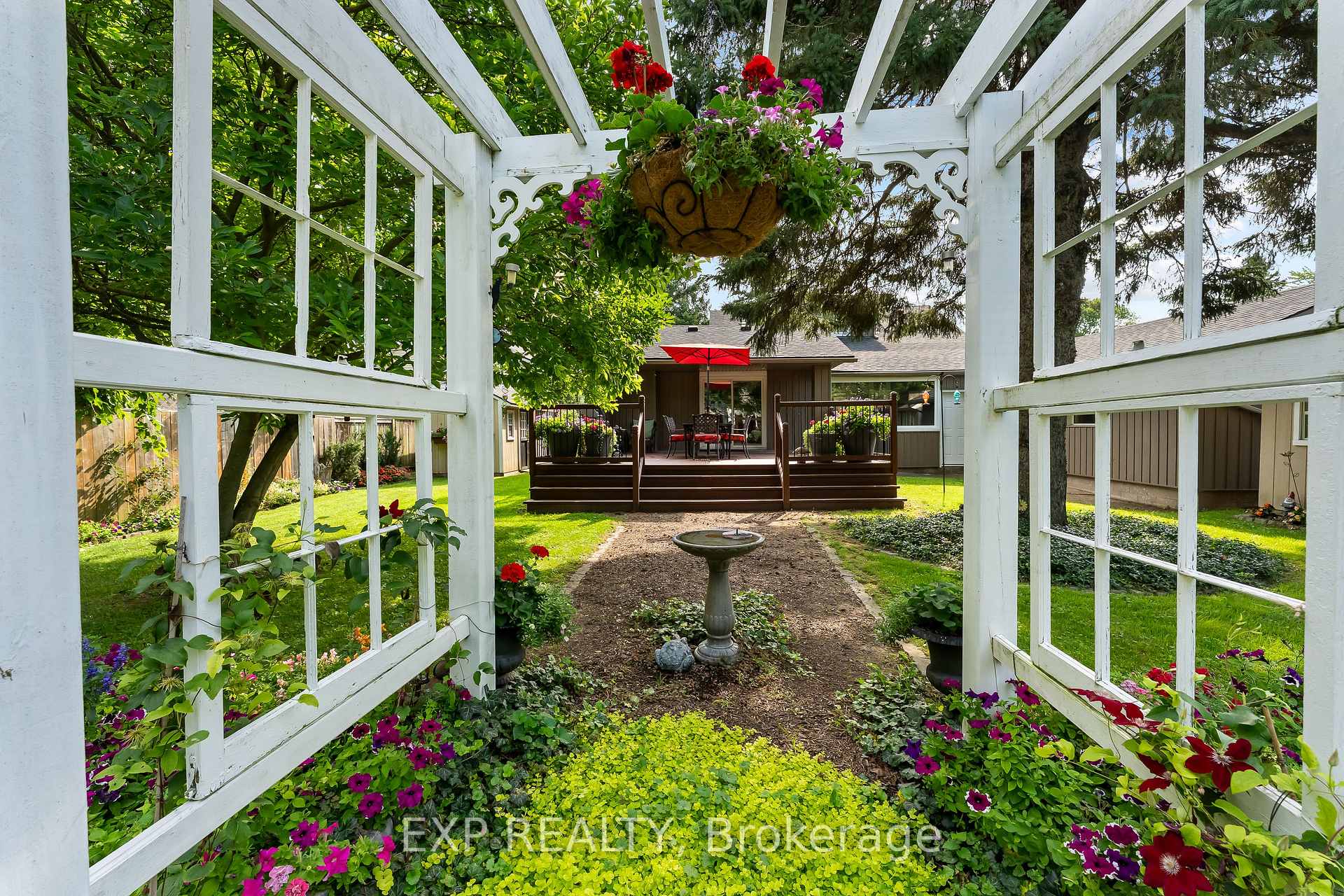 Photo 39 of 2753 St Paul Avenue, Niagara Falls, Stamford — HOMEH