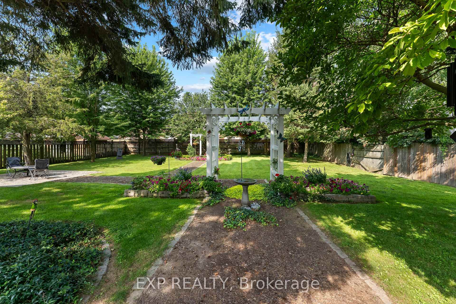 Photo 42 of 2753 St Paul Avenue, Niagara Falls, Stamford — HOMEH