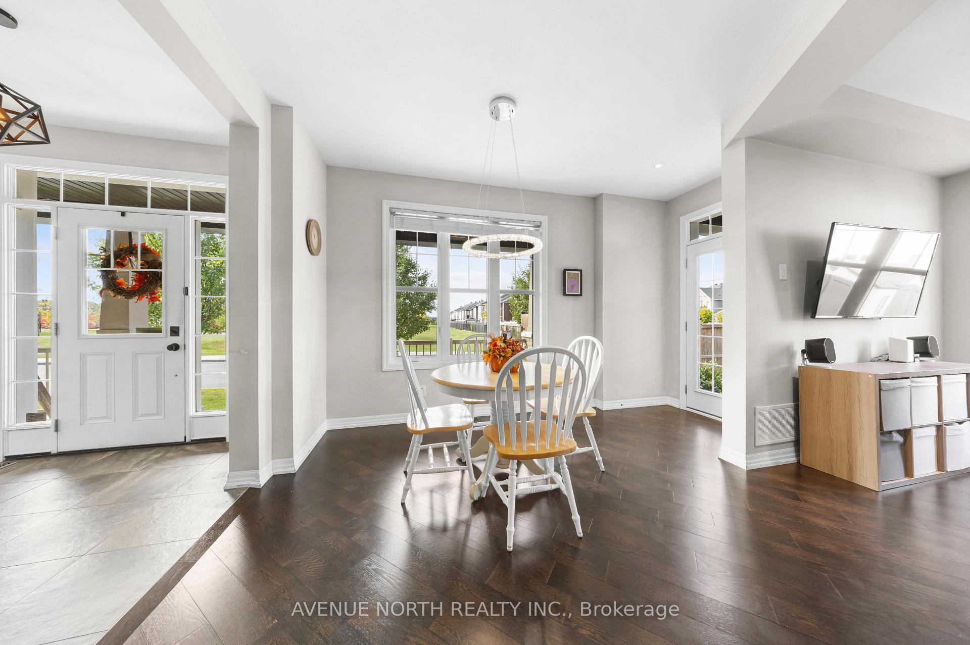 Photo 5 of 120 Mandalay Street, Ottawa, Avalon West — HOMEH