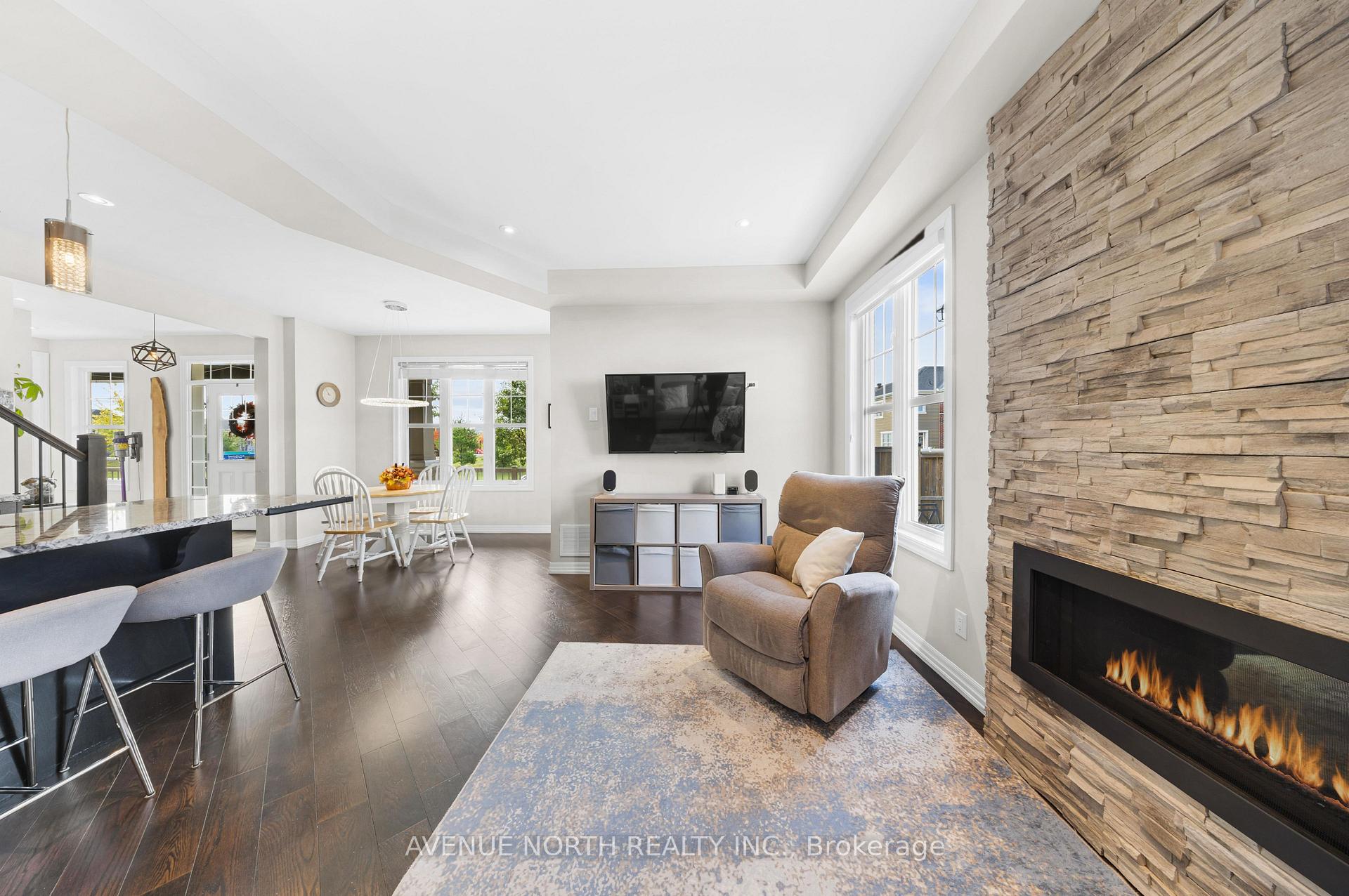 Photo 8 of 120 Mandalay Street, Ottawa, Avalon West — HOMEH