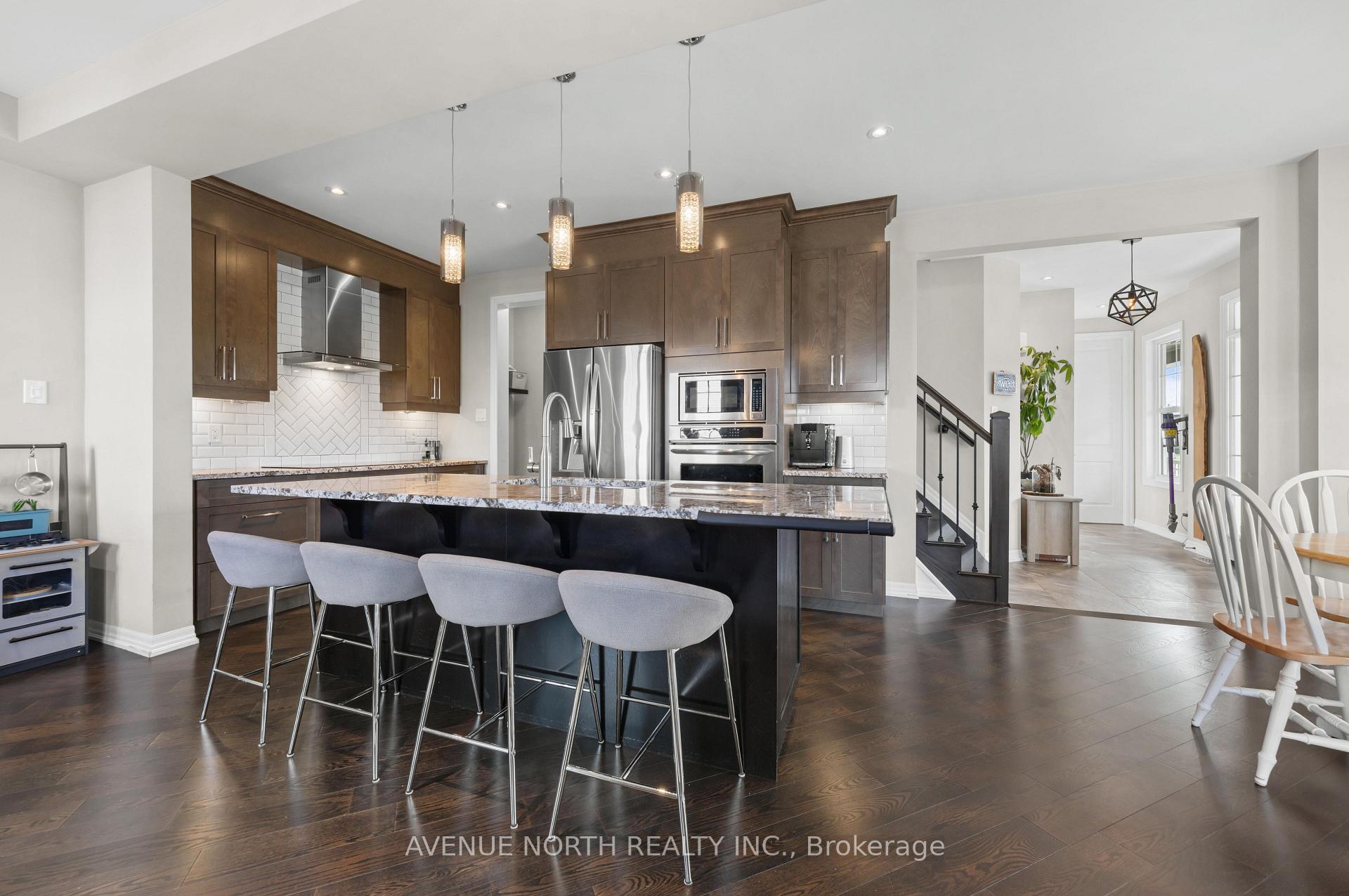 Photo 13 of 120 Mandalay Street, Ottawa, Avalon West — HOMEH
