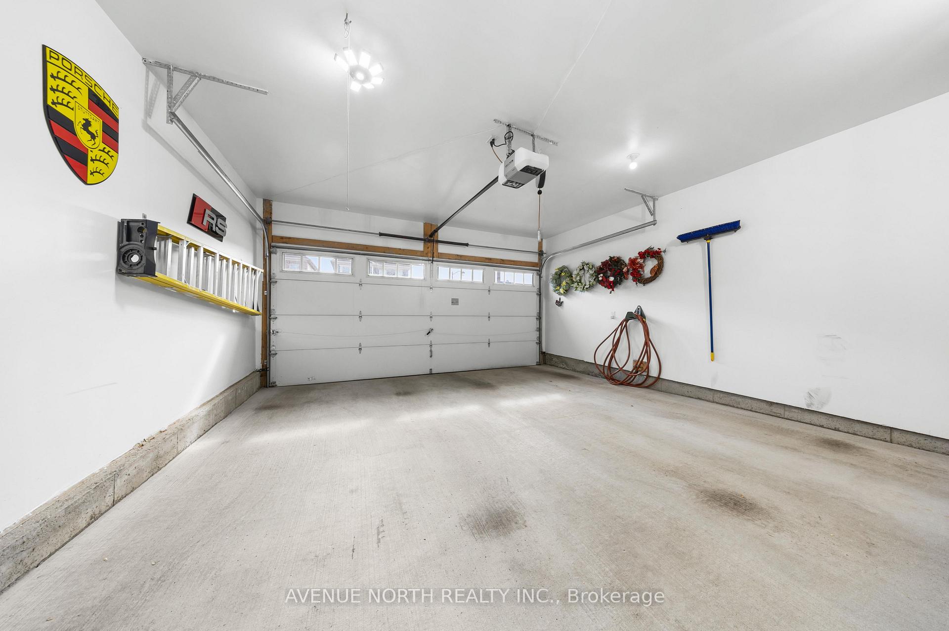 Photo 37 of 120 Mandalay Street, Ottawa, Avalon West — HOMEH