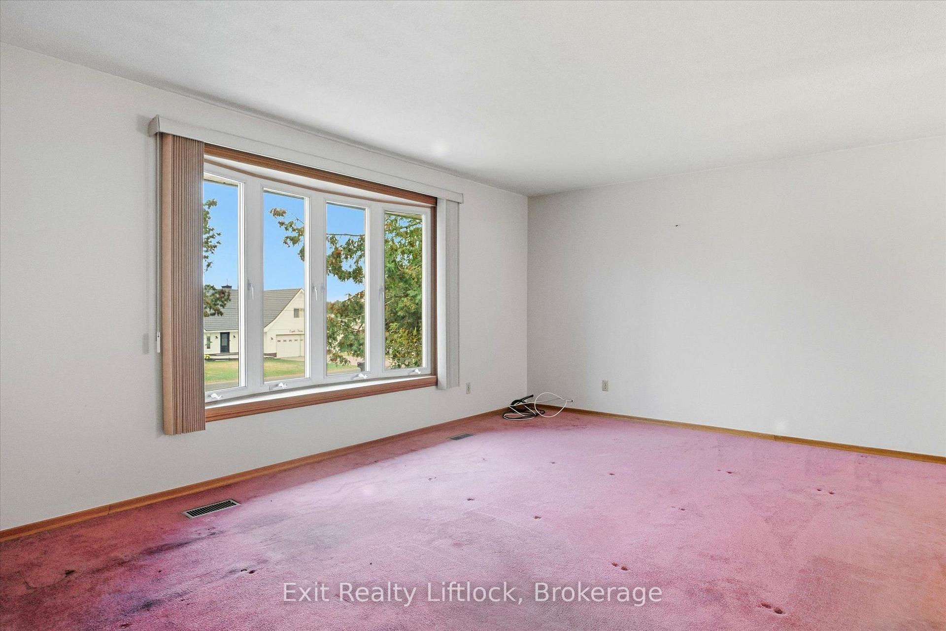 Photo 6 of 842 Chemongview Drive, Selwyn — HOMEH