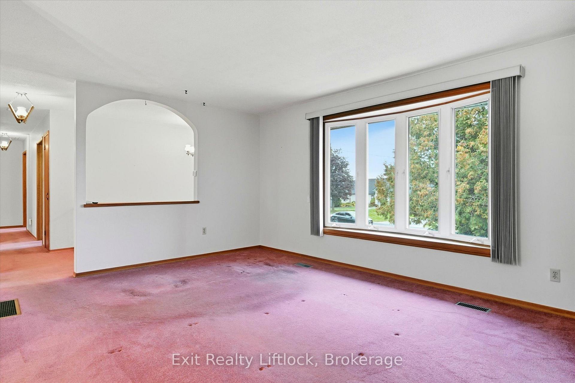 Photo 7 of 842 Chemongview Drive, Selwyn — HOMEH