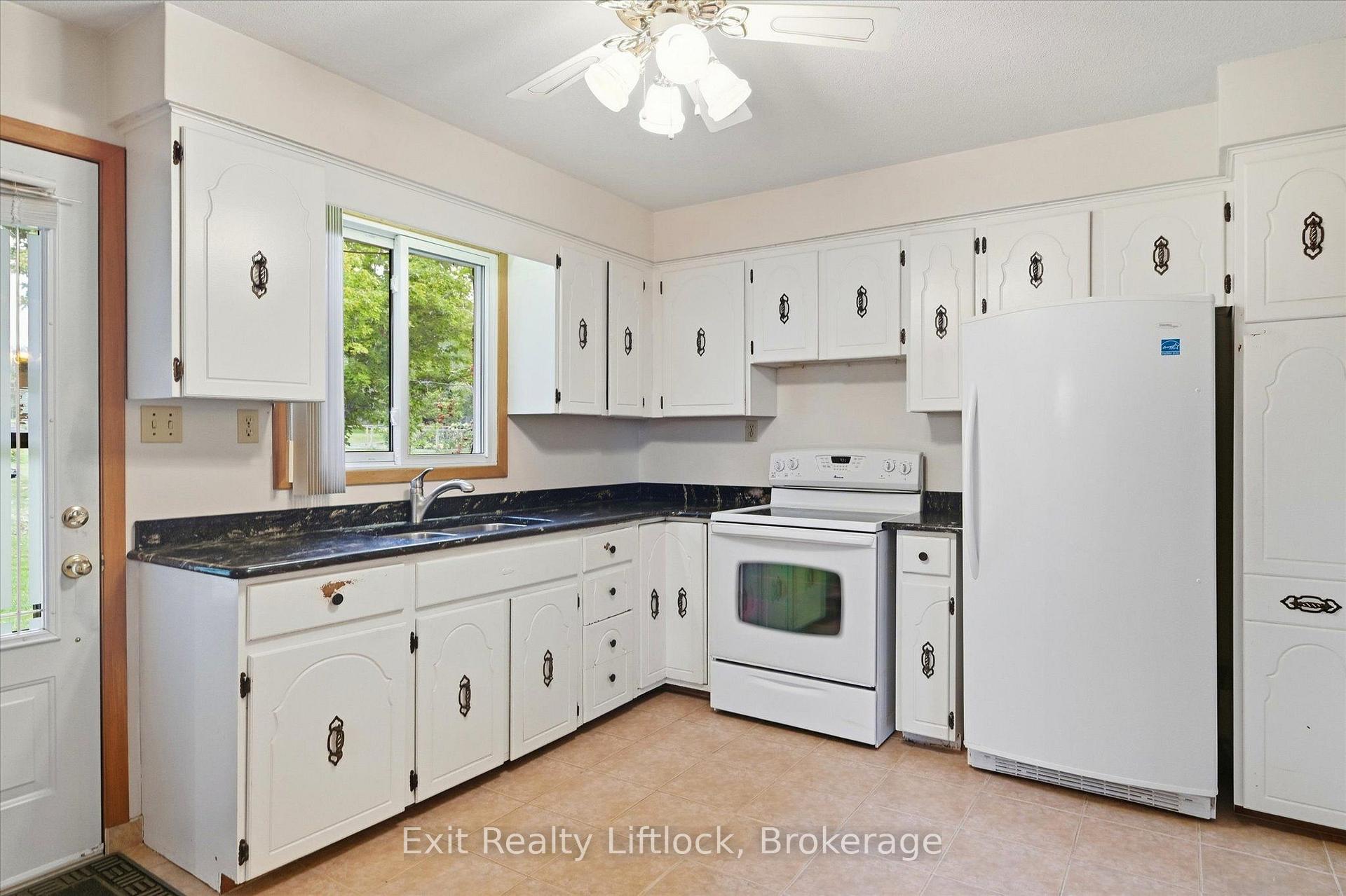Photo 14 of 842 Chemongview Drive, Selwyn — HOMEH