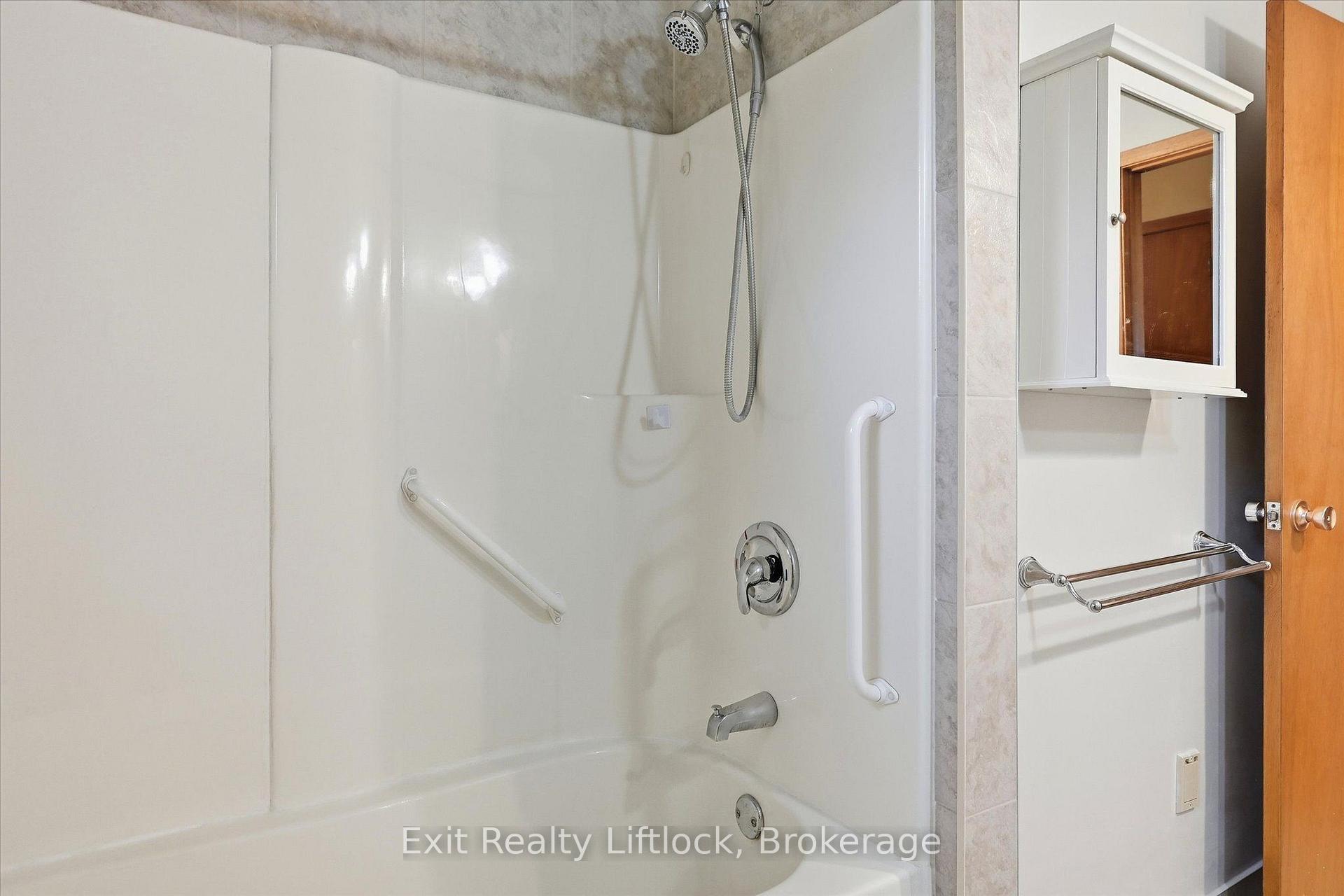 Photo 20 of 842 Chemongview Drive, Selwyn — HOMEH