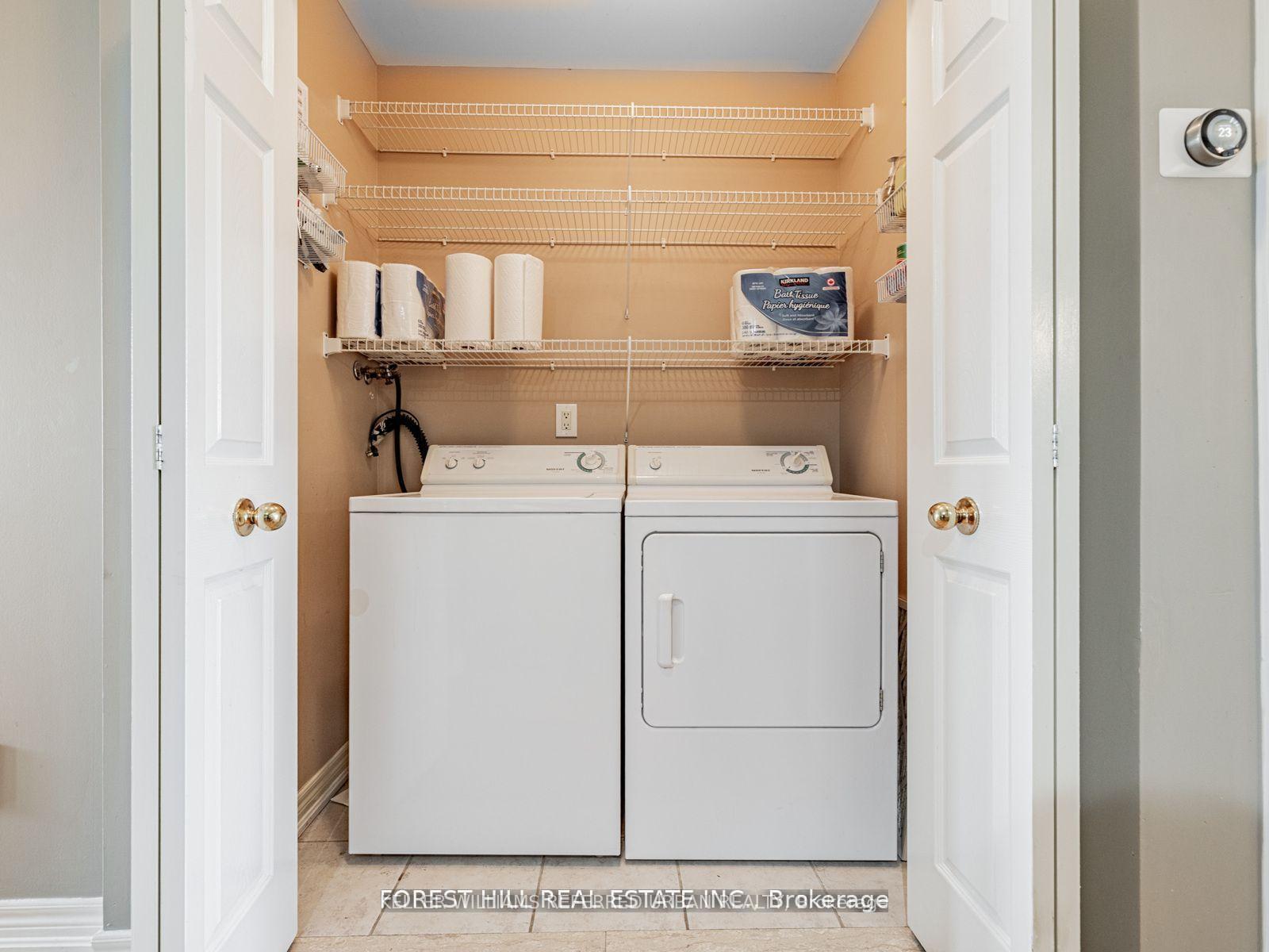 Photo 20 of 614 Mcbean Avenue N, Newmarket, Stonehaven-Wyndham — HOMEH