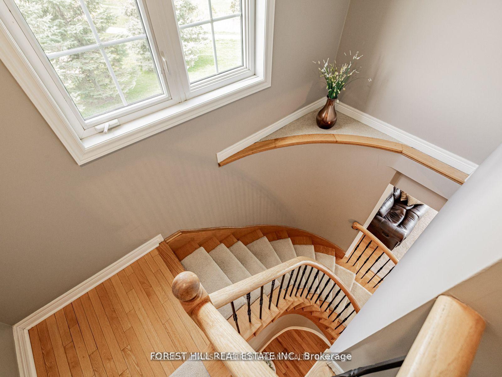Photo 21 of 614 Mcbean Avenue N, Newmarket, Stonehaven-Wyndham — HOMEH