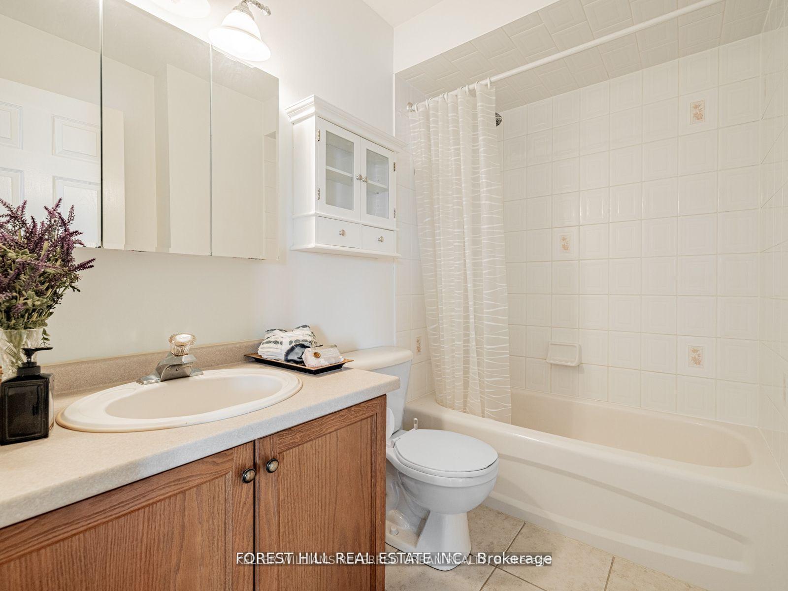 Photo 22 of 614 Mcbean Avenue N, Newmarket, Stonehaven-Wyndham — HOMEH