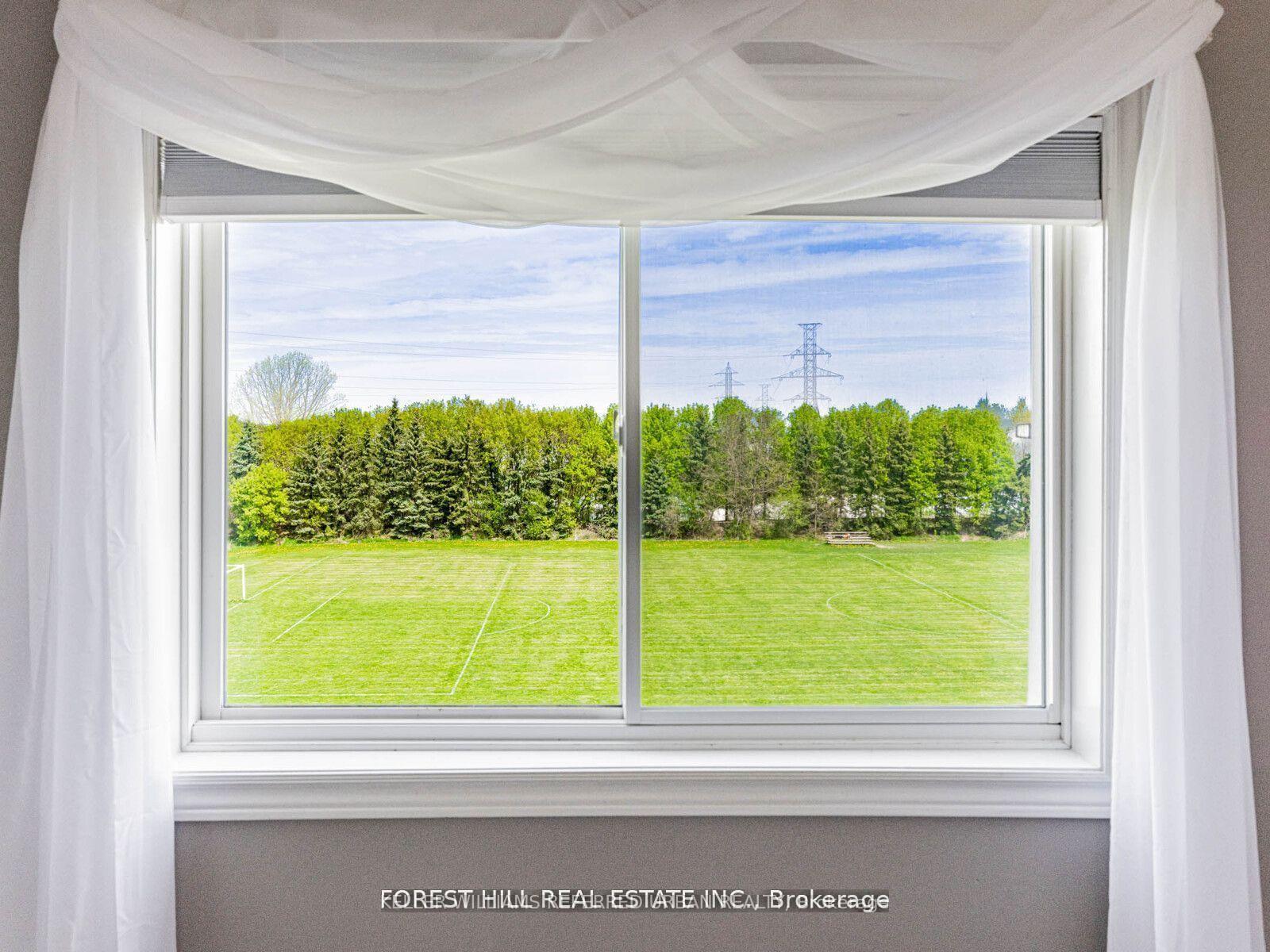 Photo 27 of 614 Mcbean Avenue N, Newmarket, Stonehaven-Wyndham — HOMEH