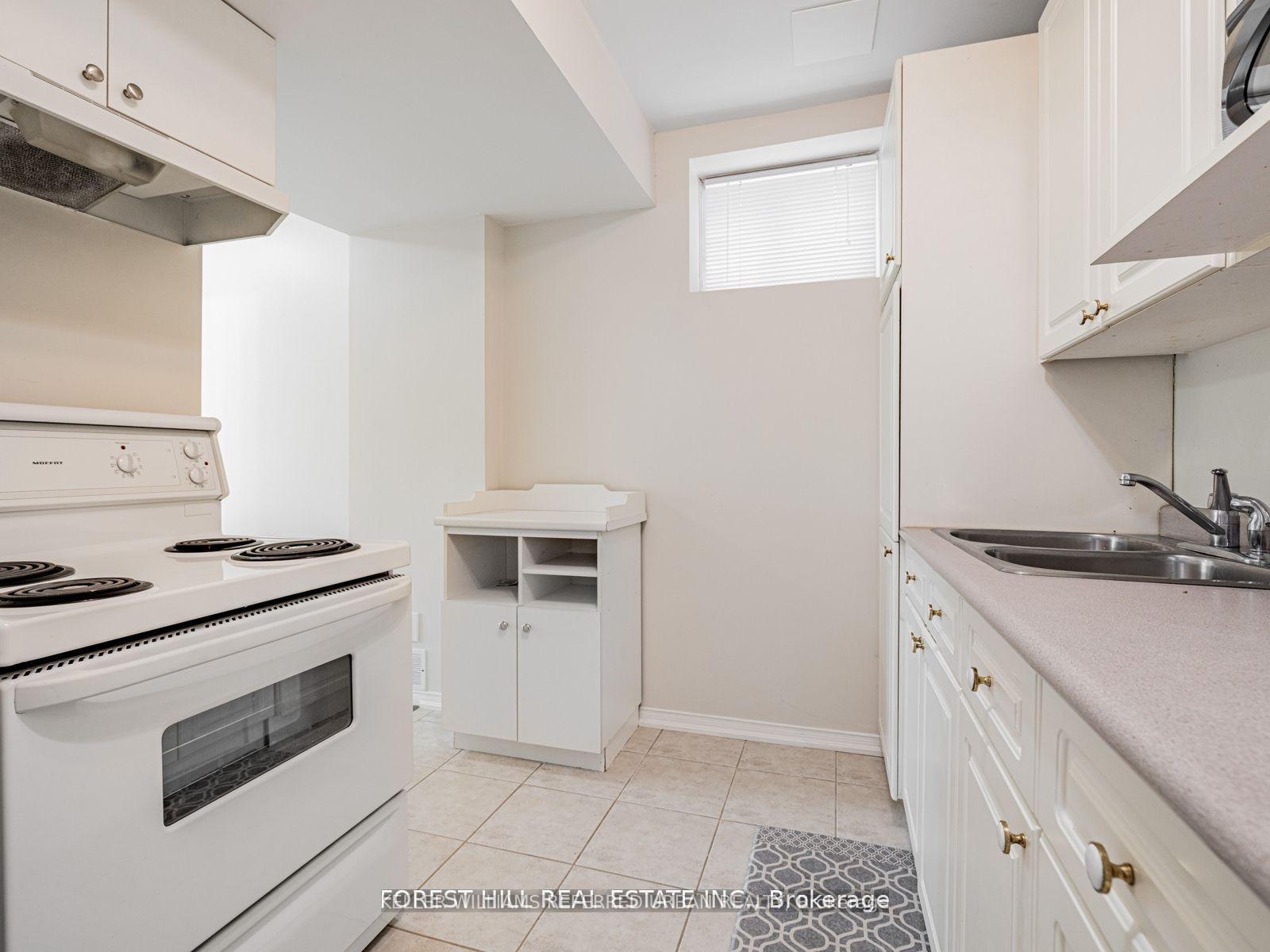 Photo 31 of 614 Mcbean Avenue N, Newmarket, Stonehaven-Wyndham — HOMEH