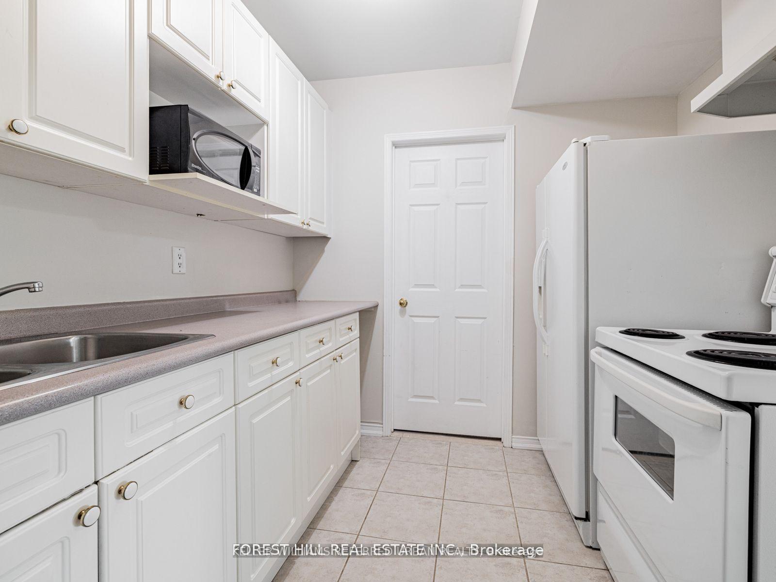 Photo 33 of 614 Mcbean Avenue N, Newmarket, Stonehaven-Wyndham — HOMEH