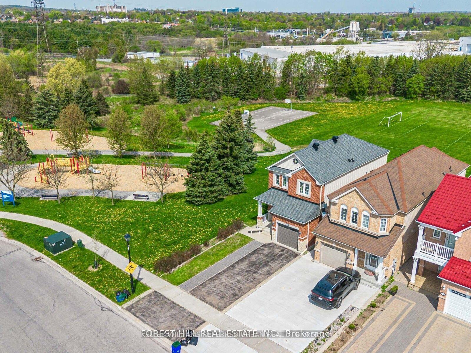 Photo 44 of 614 Mcbean Avenue N, Newmarket, Stonehaven-Wyndham — HOMEH