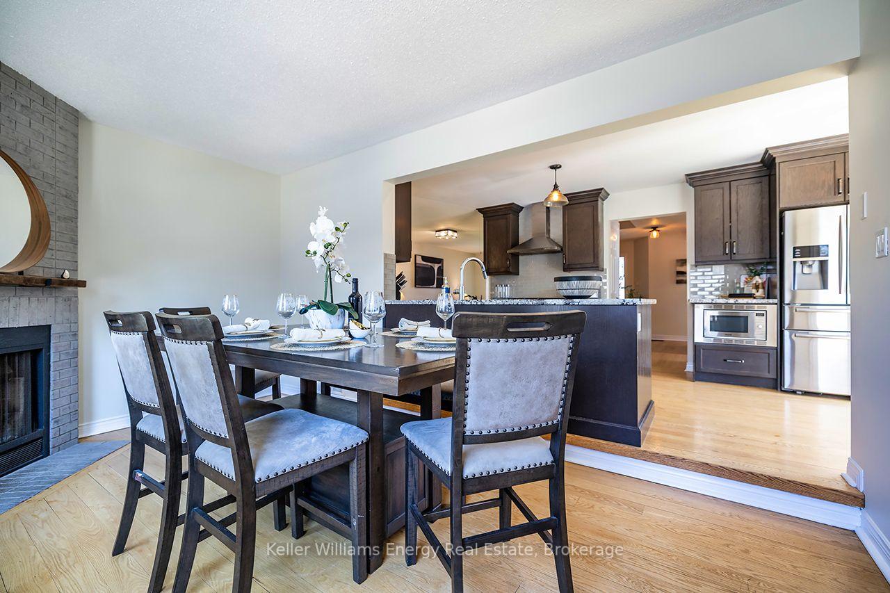 Photo 21 of 329 Challenger Court, Clarington, Newcastle — HOMEH