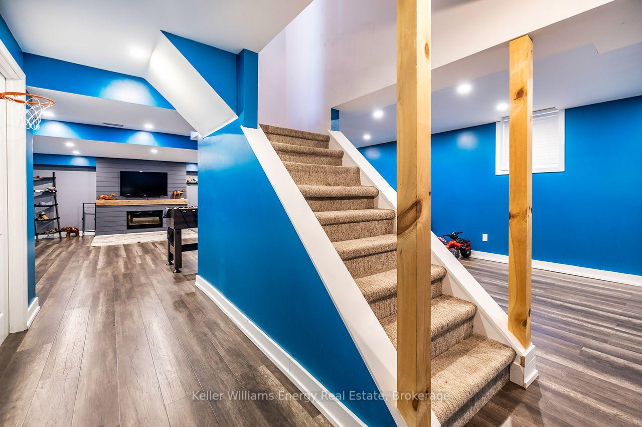 Photo 36 of 329 Challenger Court, Clarington, Newcastle — HOMEH
