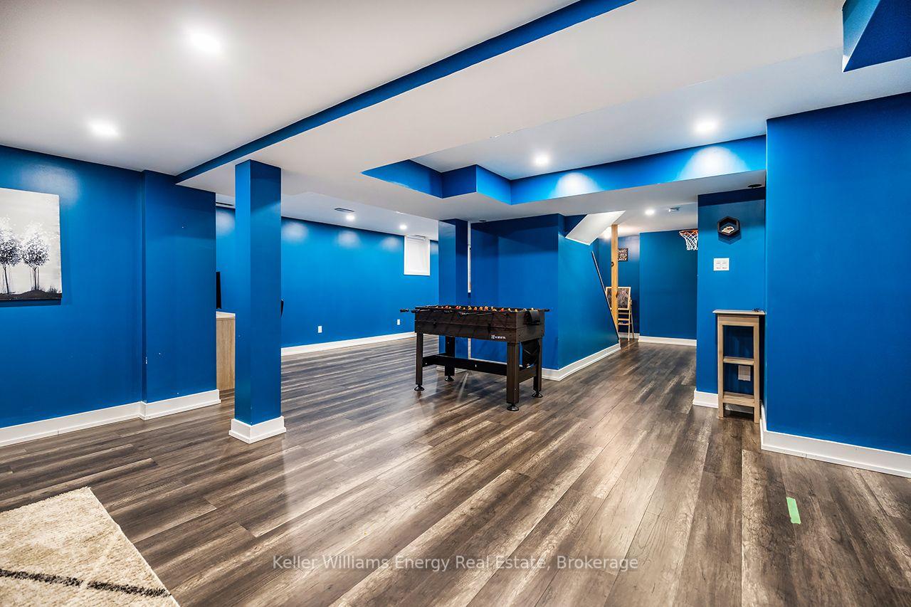 Photo 37 of 329 Challenger Court, Clarington, Newcastle — HOMEH