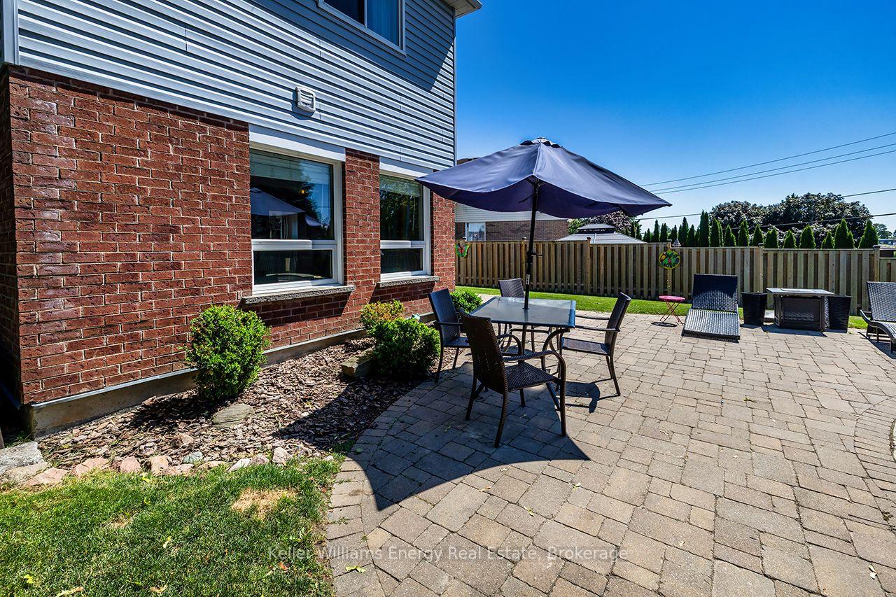 Photo 44 of 329 Challenger Court, Clarington, Newcastle — HOMEH