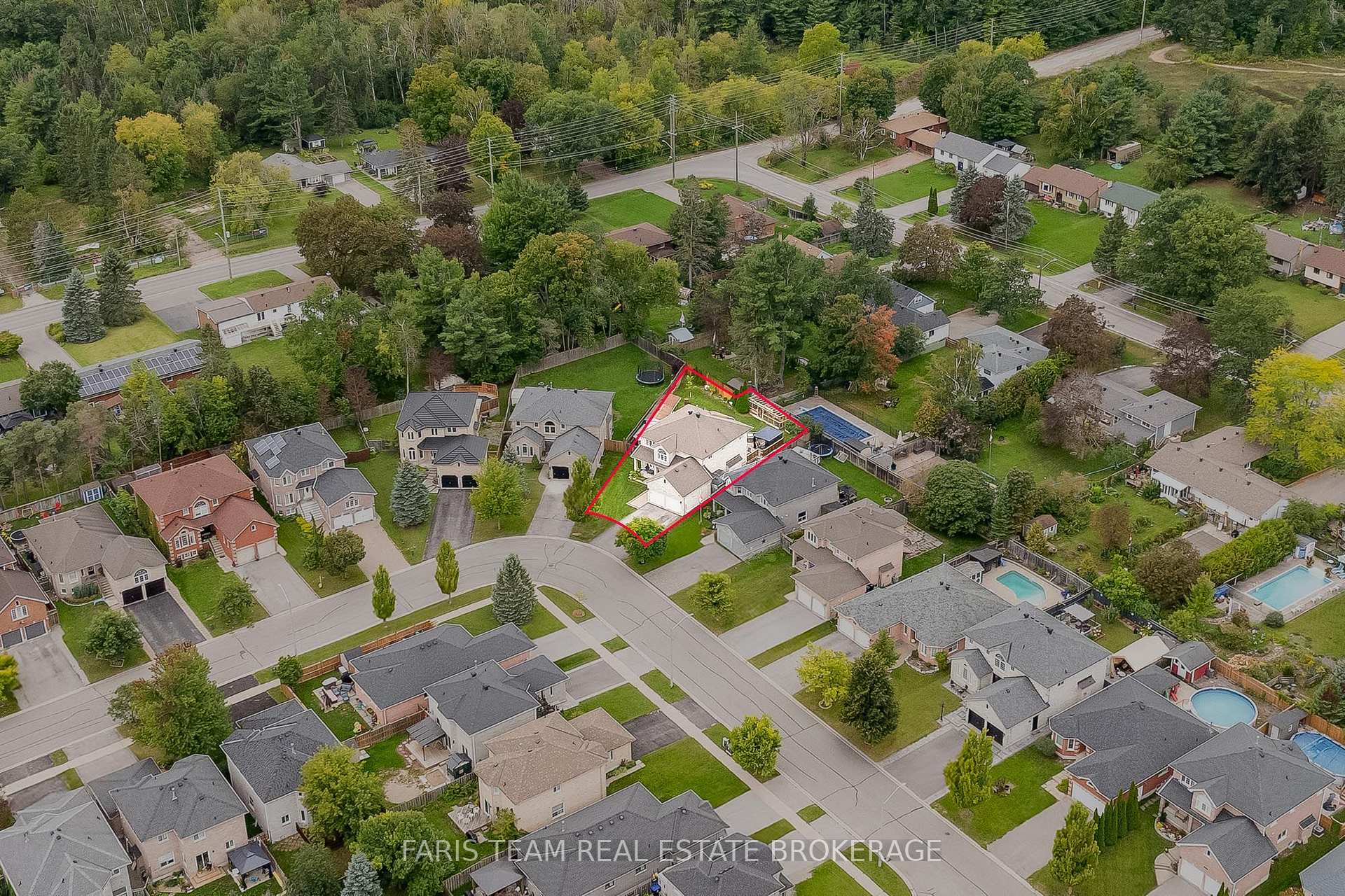 Photo 2 of 114 Ruffet Drive, Barrie, Edgehill Drive — HOMEH