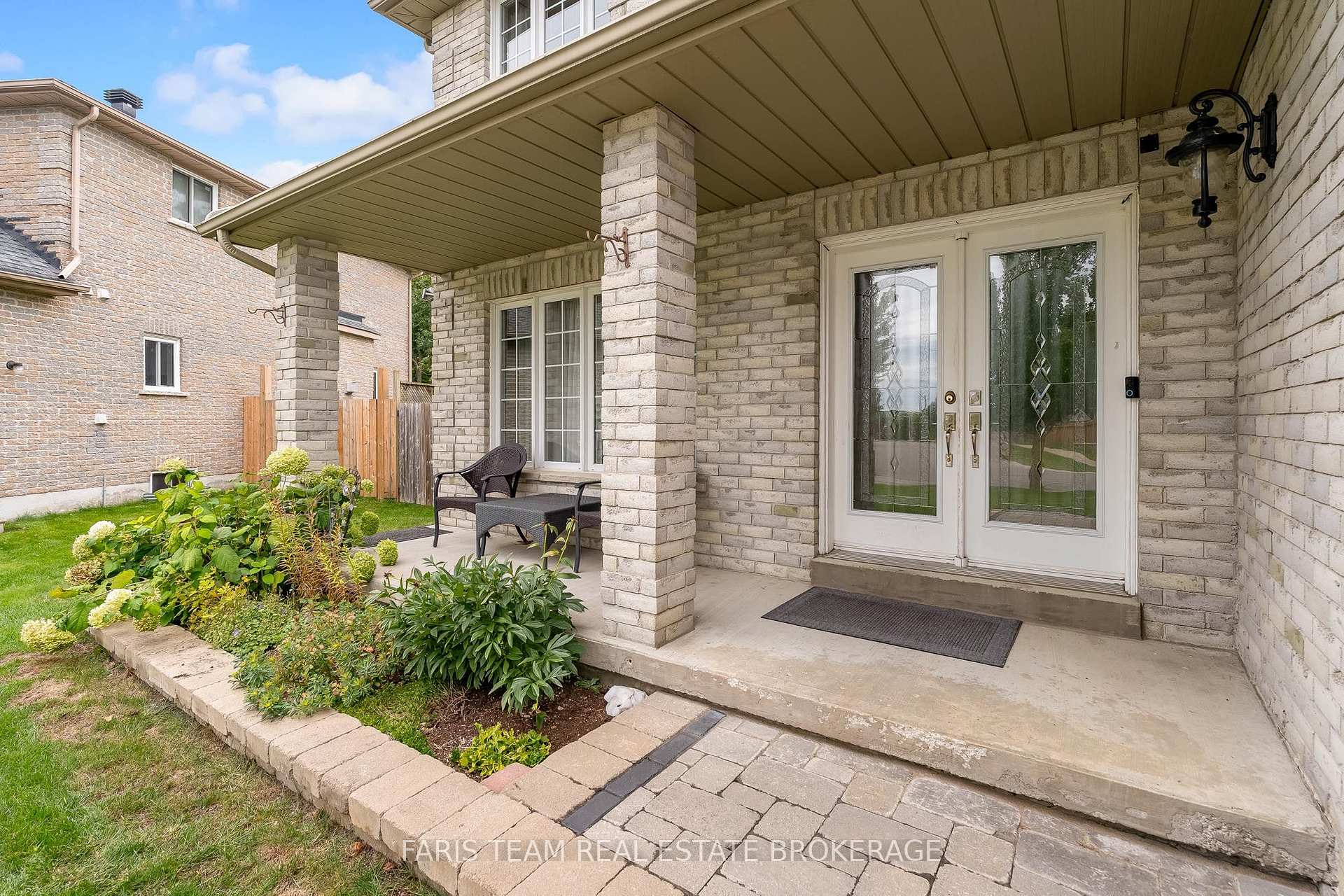 Photo 4 of 114 Ruffet Drive, Barrie, Edgehill Drive — HOMEH