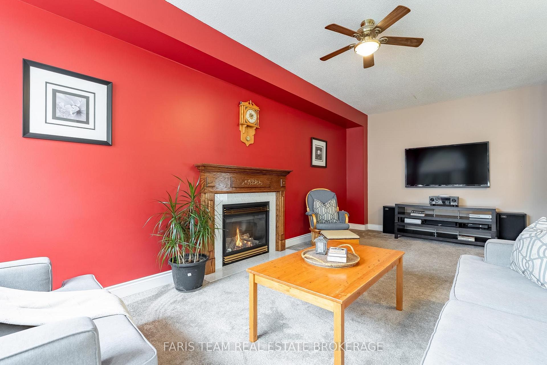 Photo 14 of 114 Ruffet Drive, Barrie, Edgehill Drive — HOMEH