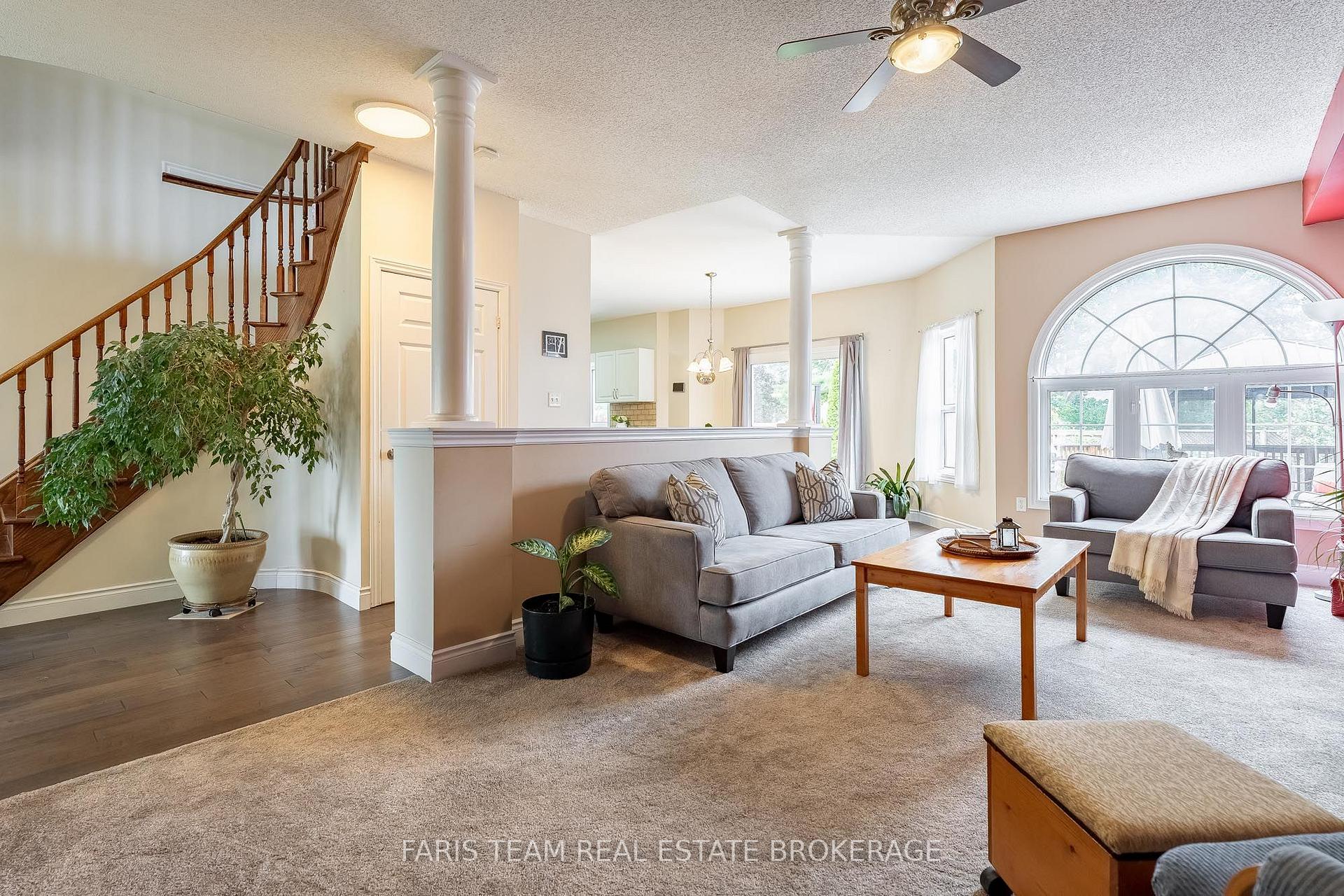 Photo 16 of 114 Ruffet Drive, Barrie, Edgehill Drive — HOMEH