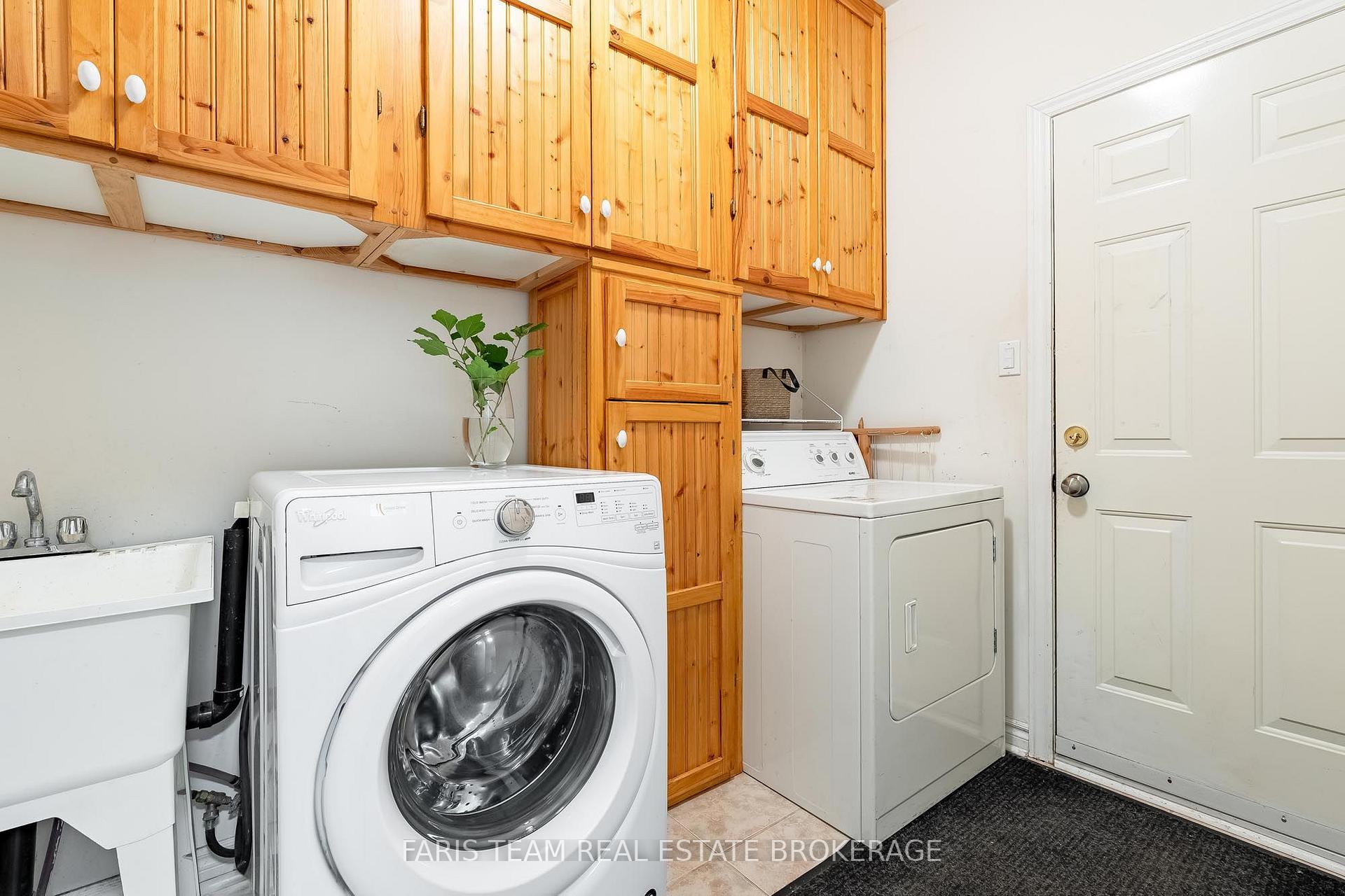 Photo 20 of 114 Ruffet Drive, Barrie, Edgehill Drive — HOMEH