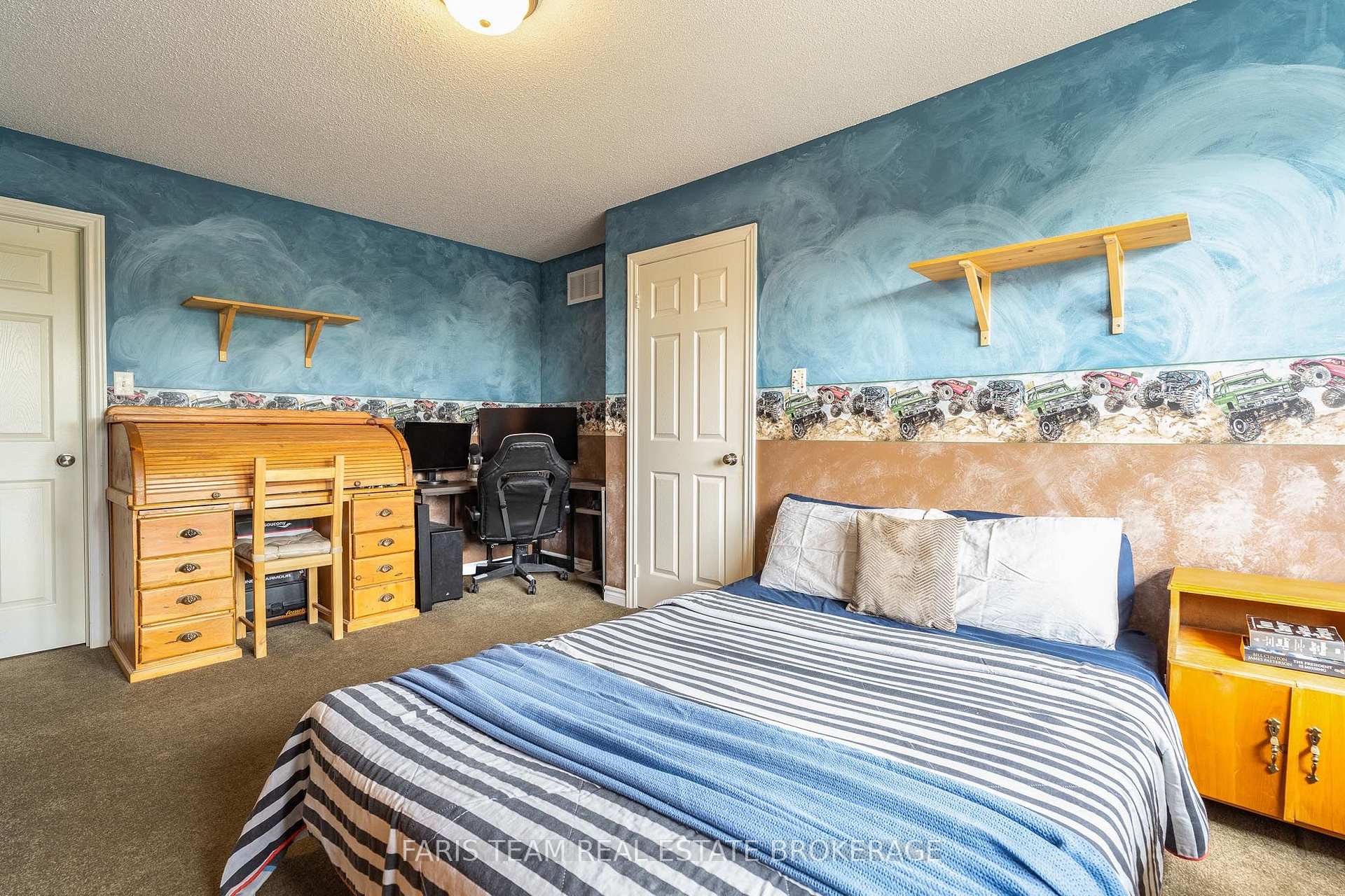 Photo 25 of 114 Ruffet Drive, Barrie, Edgehill Drive — HOMEH