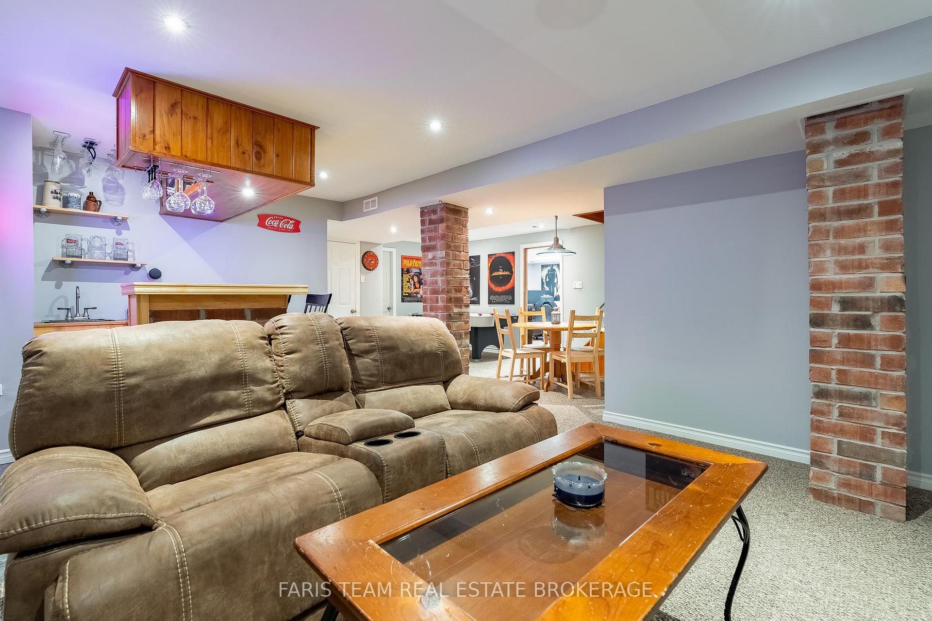 Photo 30 of 114 Ruffet Drive, Barrie, Edgehill Drive — HOMEH