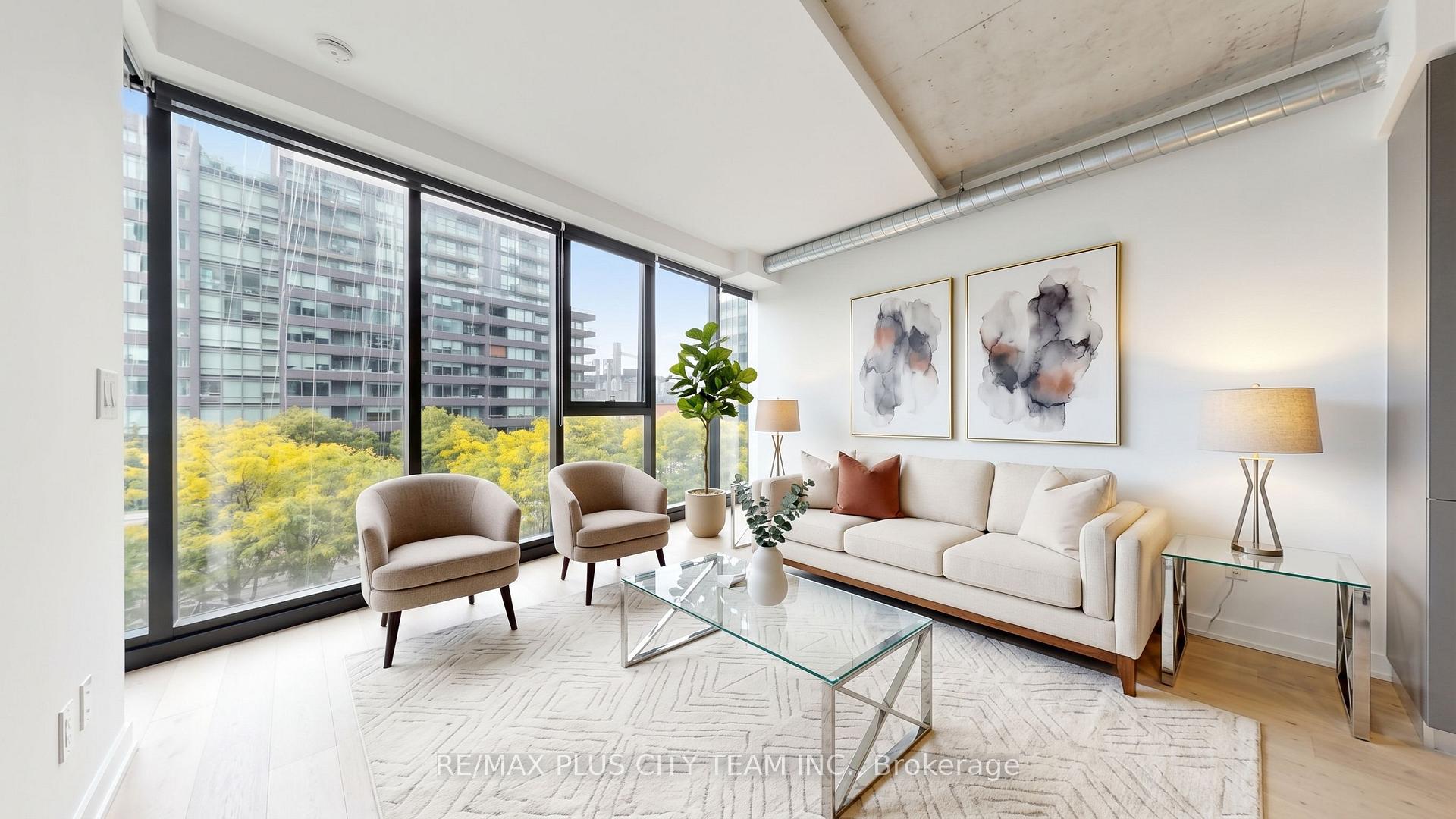 Photo 6 of Unit 301, 170 Bayview Avenue, Toronto, Moss Park — HOMEH