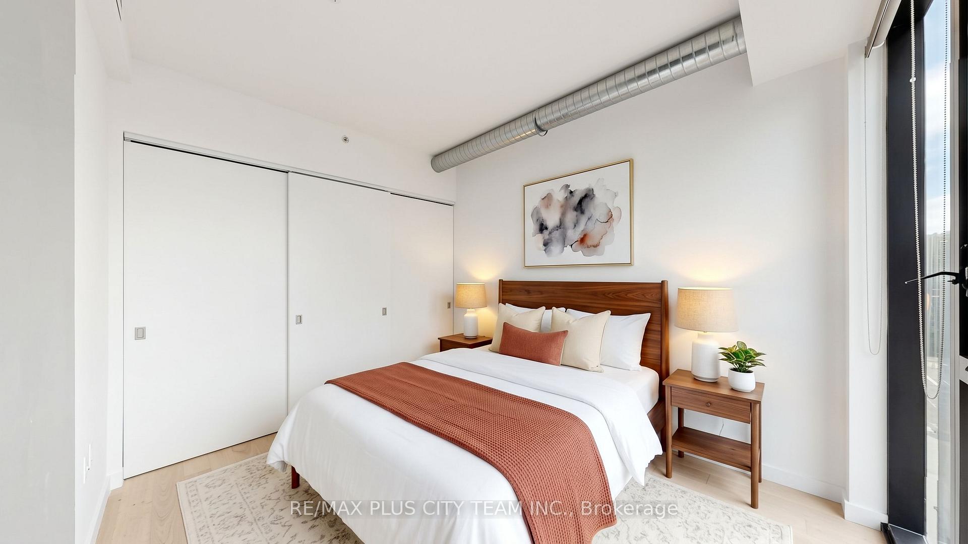 Photo 10 of Unit 301, 170 Bayview Avenue, Toronto, Moss Park — HOMEH