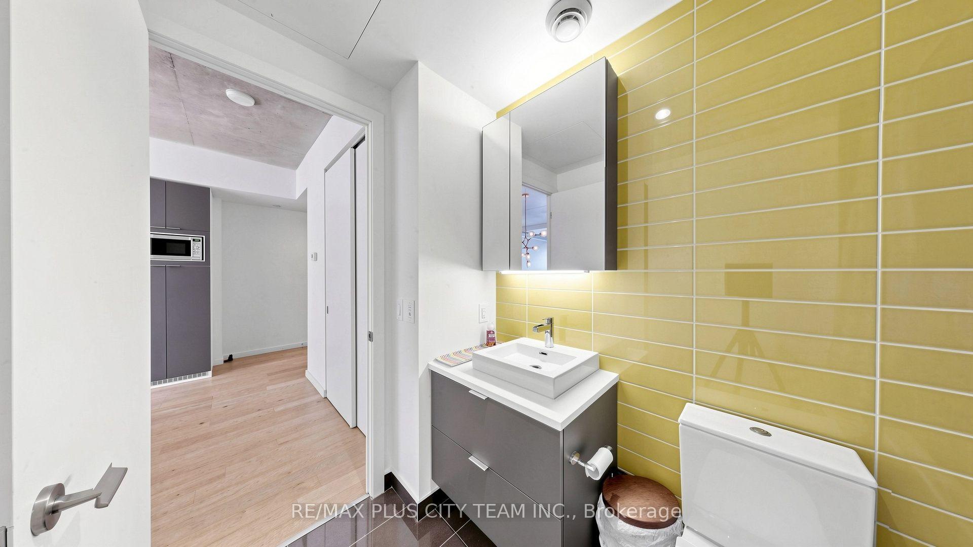 Photo 14 of Unit 301, 170 Bayview Avenue, Toronto, Moss Park — HOMEH