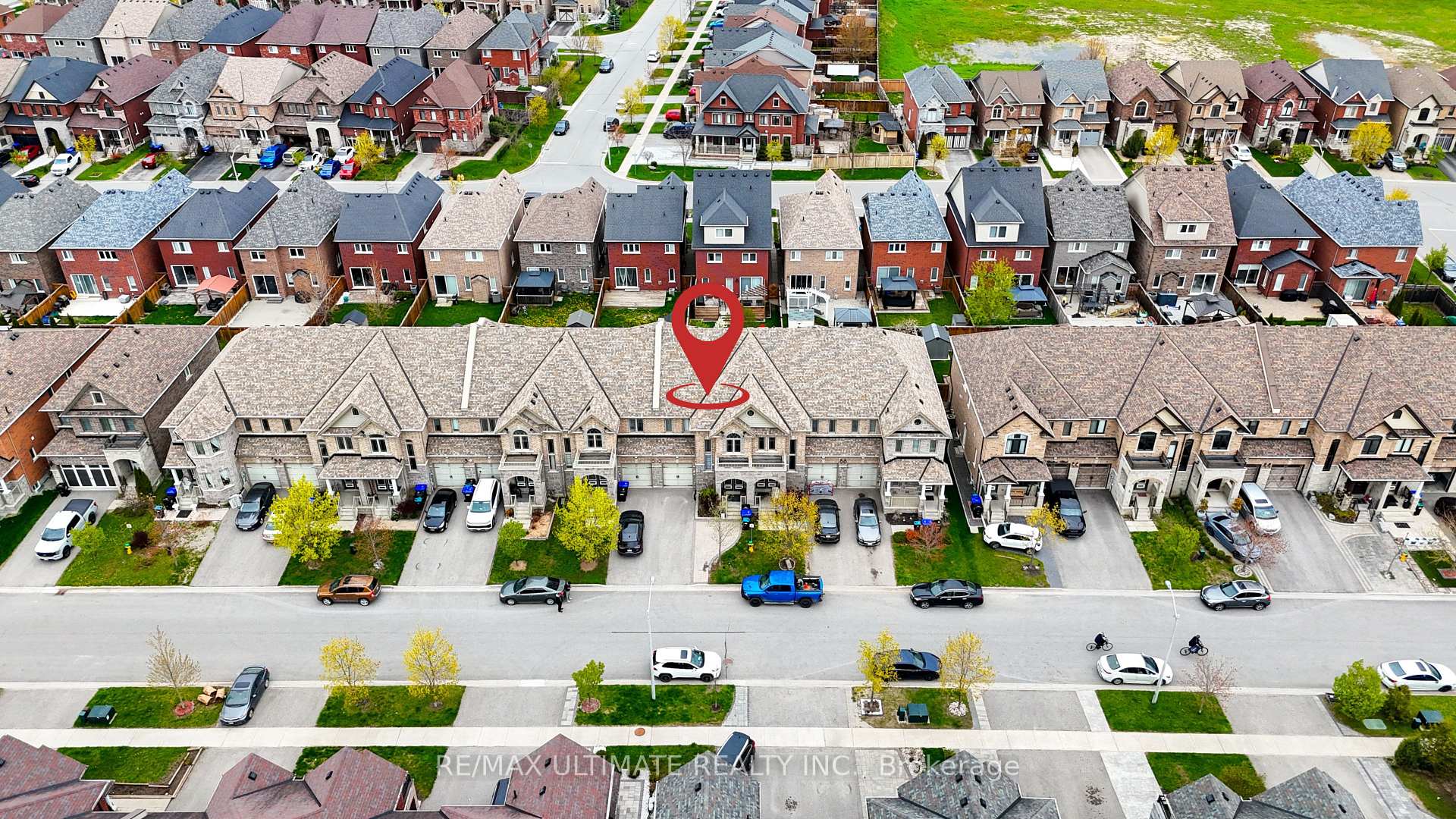 Photo 2 of Unit Upper, 42 Walker Boulevard, New Tecumseth, Alliston — HOMEH