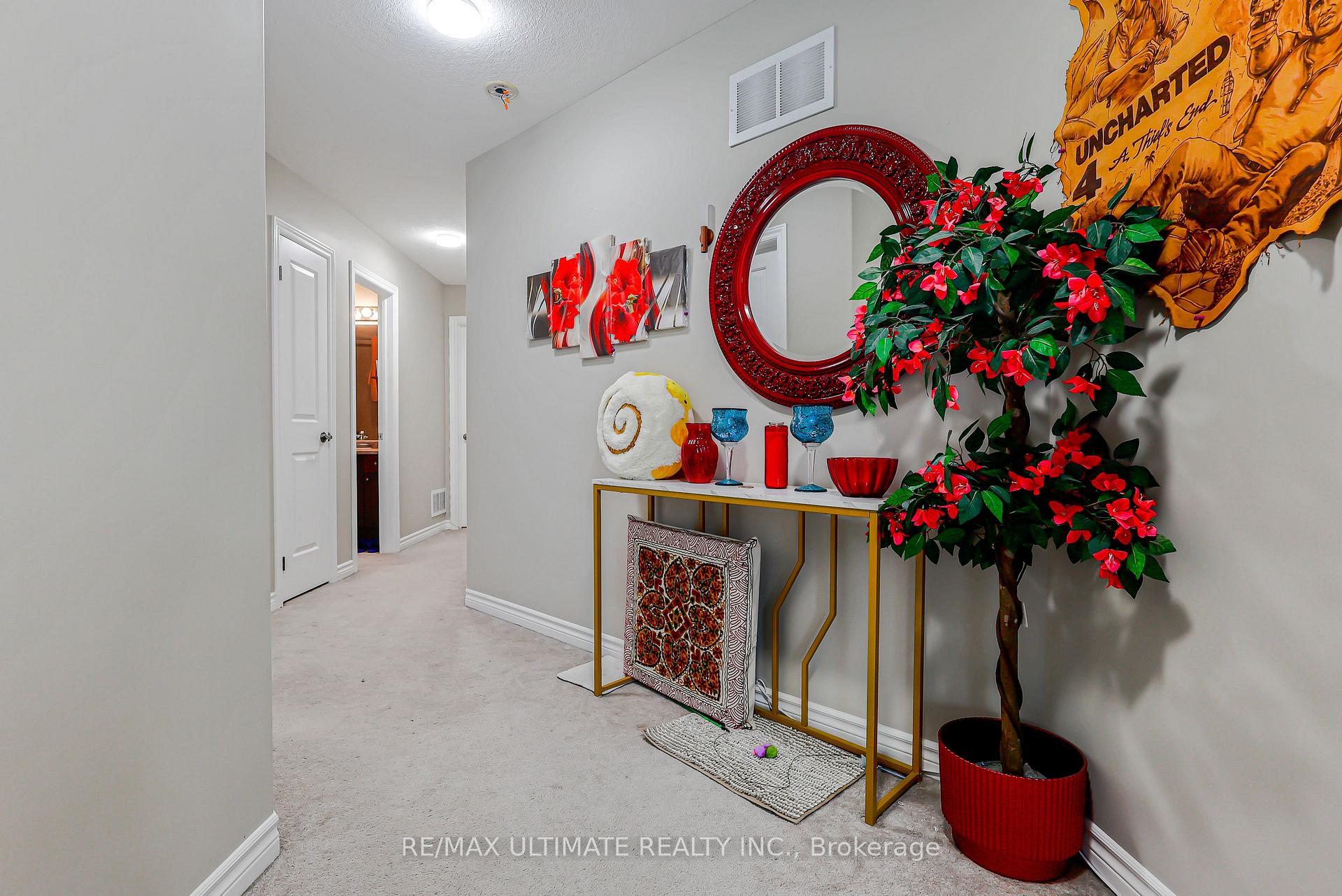 Photo 15 of Unit Upper, 42 Walker Boulevard, New Tecumseth, Alliston — HOMEH