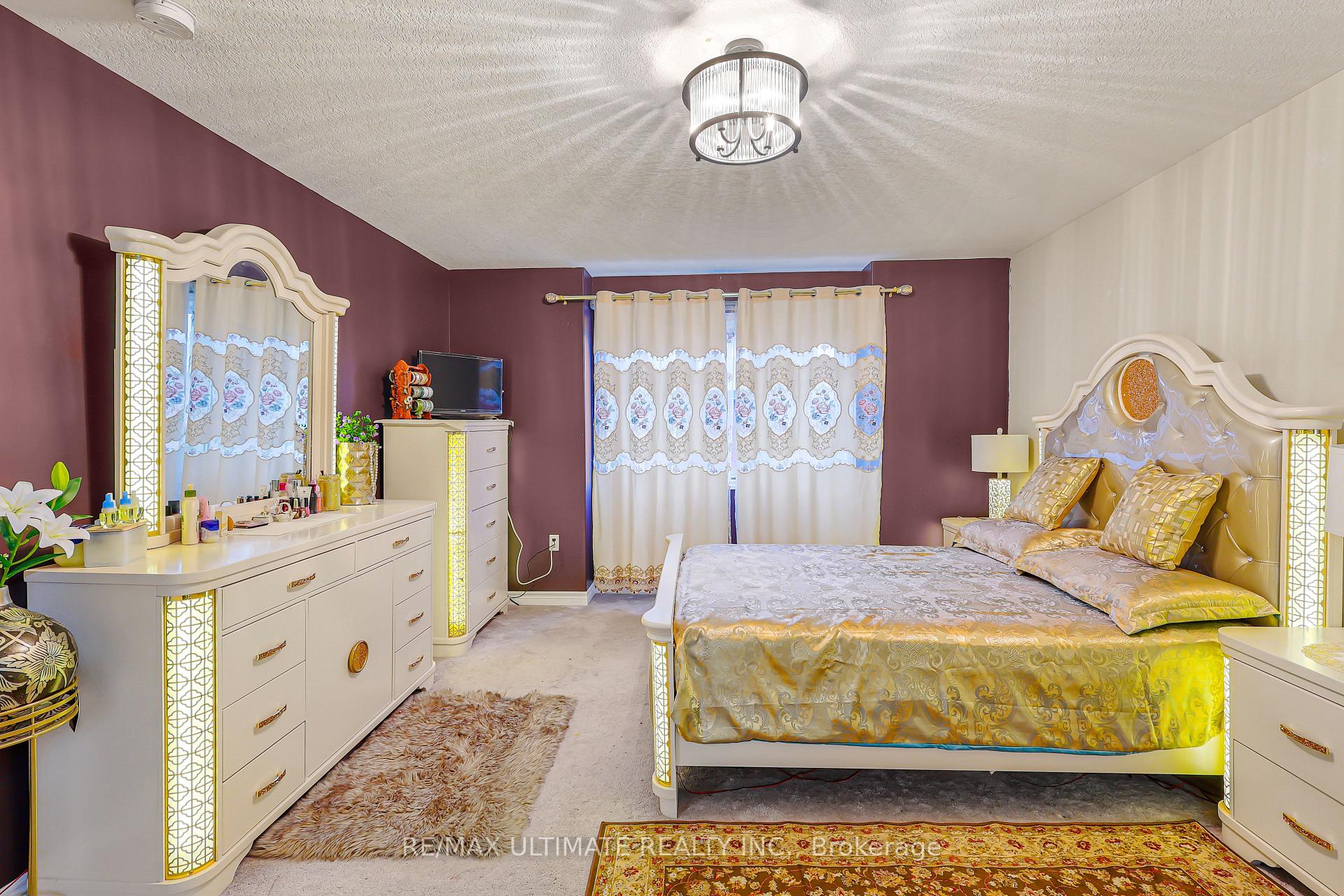Photo 17 of Unit Upper, 42 Walker Boulevard, New Tecumseth, Alliston — HOMEH