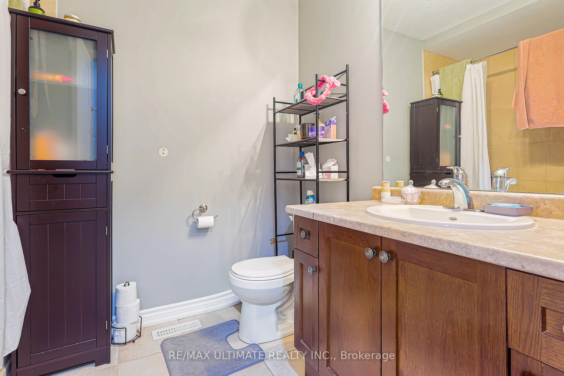 Photo 22 of Unit Upper, 42 Walker Boulevard, New Tecumseth, Alliston — HOMEH