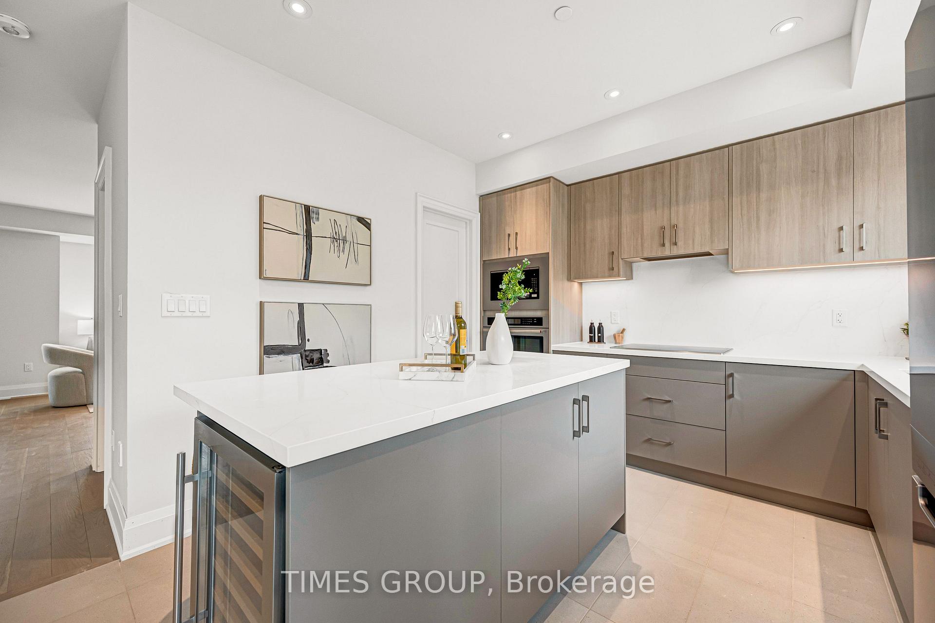 Photo 7 of 126 Grimsby Lane, Richmond Hill, Rural Richmond Hill — HOMEH