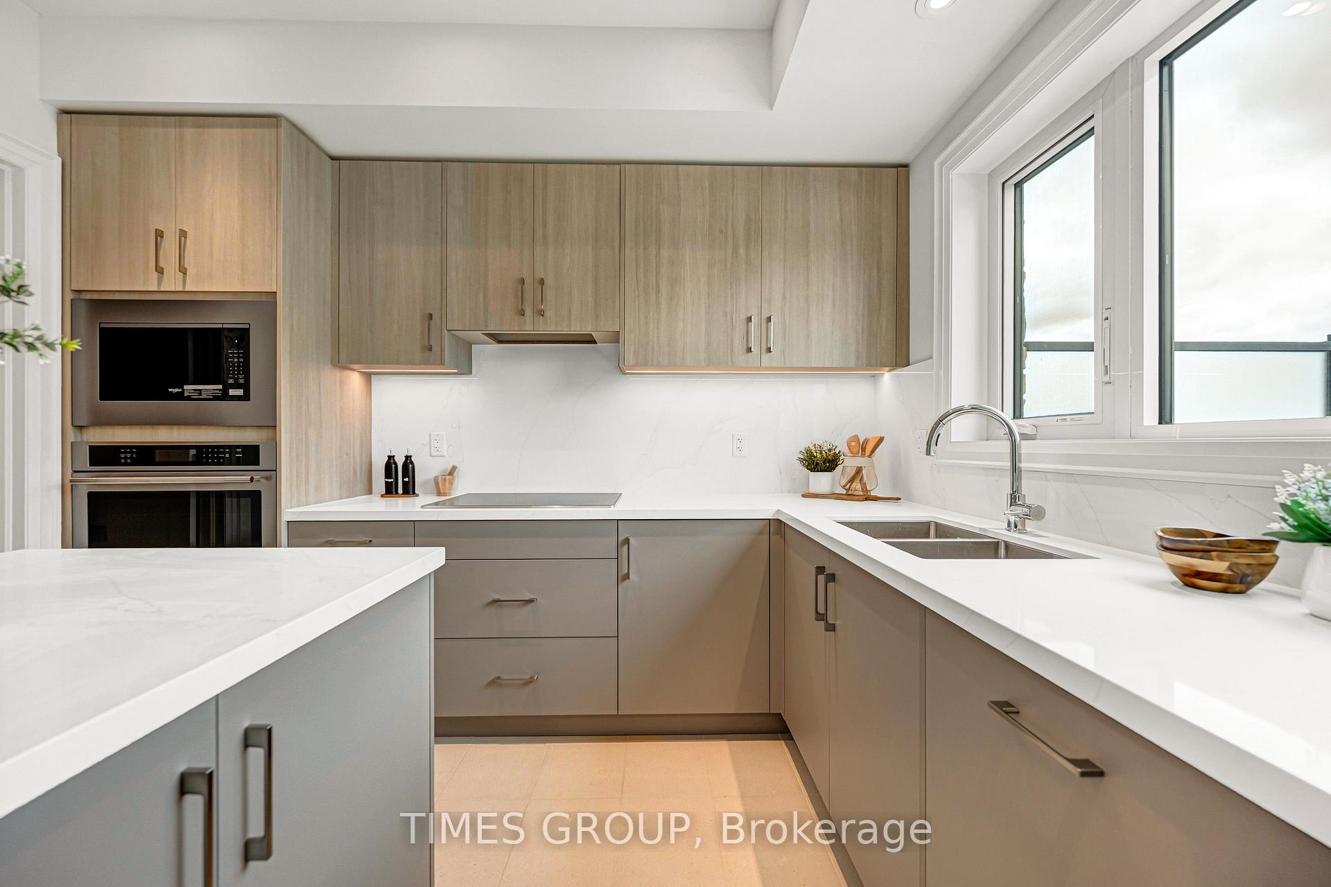 Photo 8 of 126 Grimsby Lane, Richmond Hill, Rural Richmond Hill — HOMEH