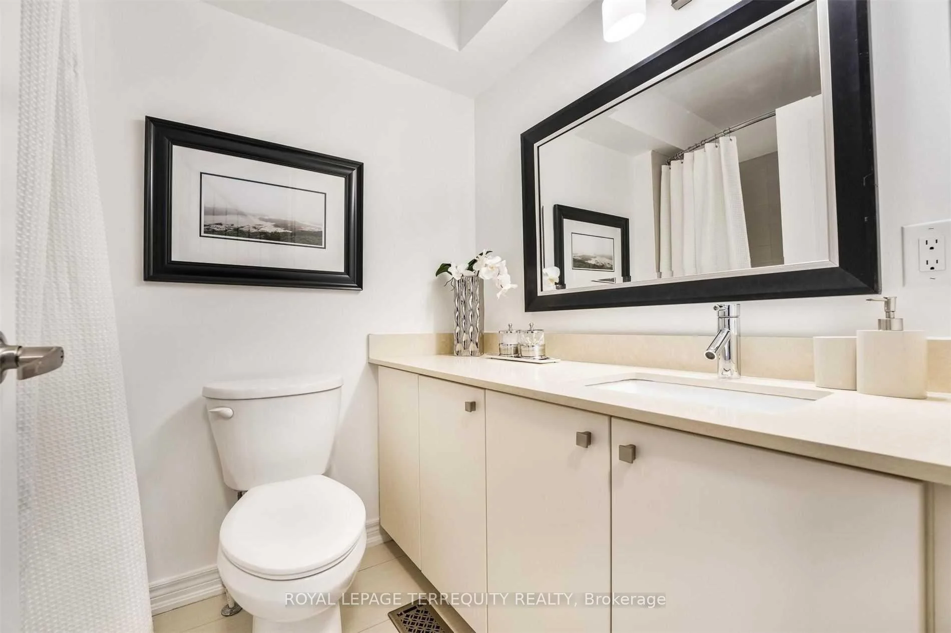 Photo 56 of Unit #2, 200 Annette Street, Toronto, Junction Area — HOMEH