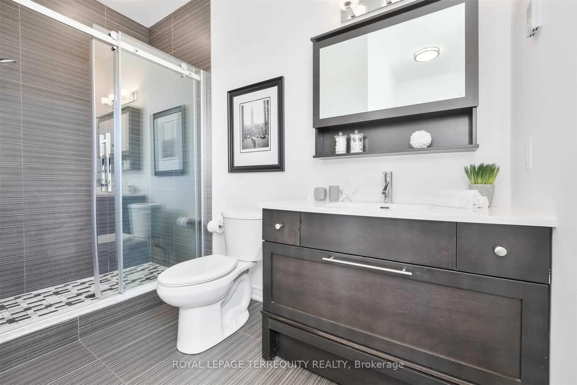 Photo 78 of Unit #2, 200 Annette Street, Toronto, Junction Area — HOMEH