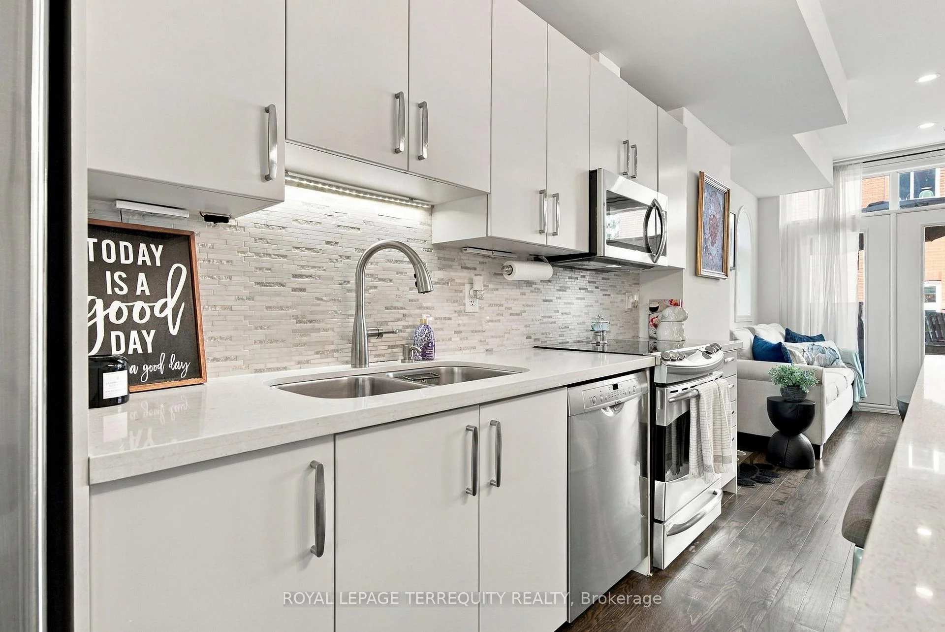 Photo 36 of Unit #2, 200 Annette Street, Toronto, Junction Area — HOMEH
