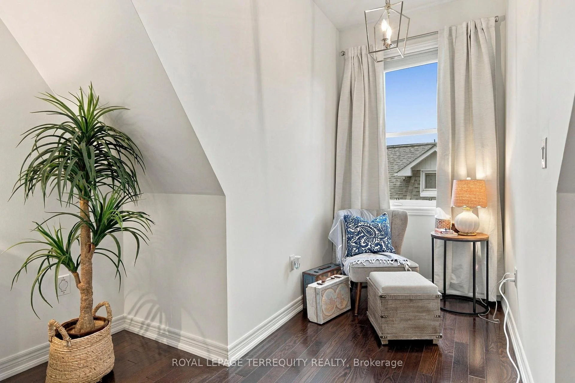Photo 96 of Unit #2, 200 Annette Street, Toronto, Junction Area — HOMEH