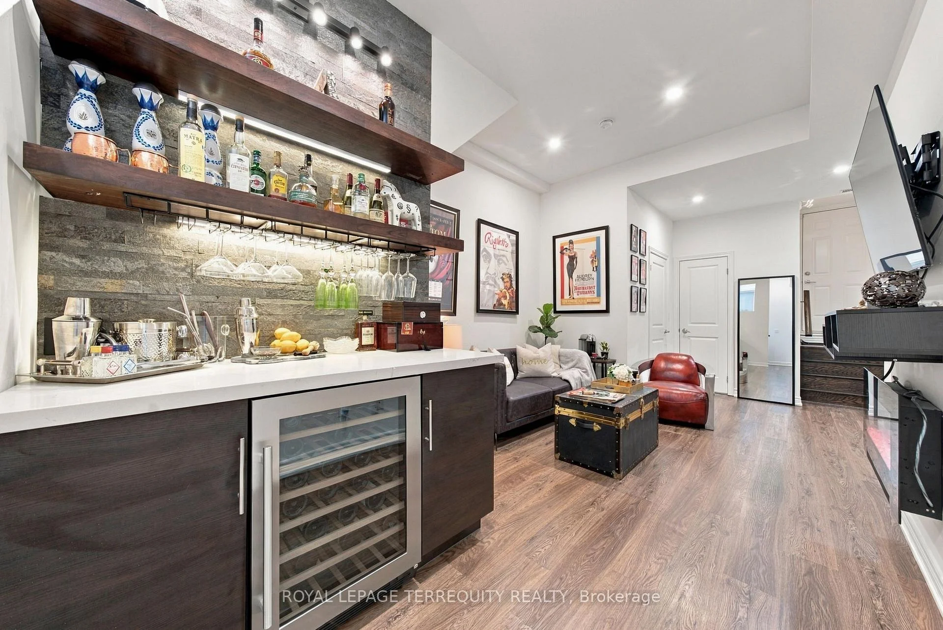 Photo 100 of Unit #2, 200 Annette Street, Toronto, Junction Area — HOMEH