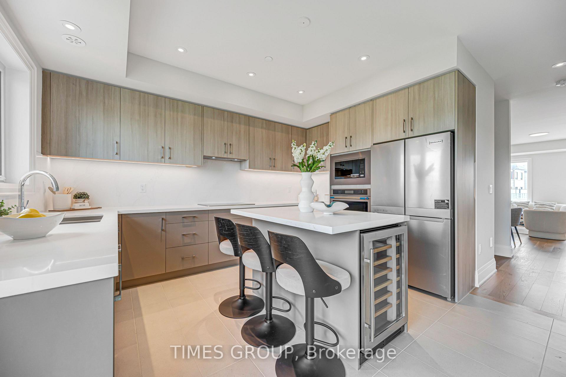 Photo 10 of 52 Grimsby Lane, Richmond Hill, Rural Richmond Hill — HOMEH