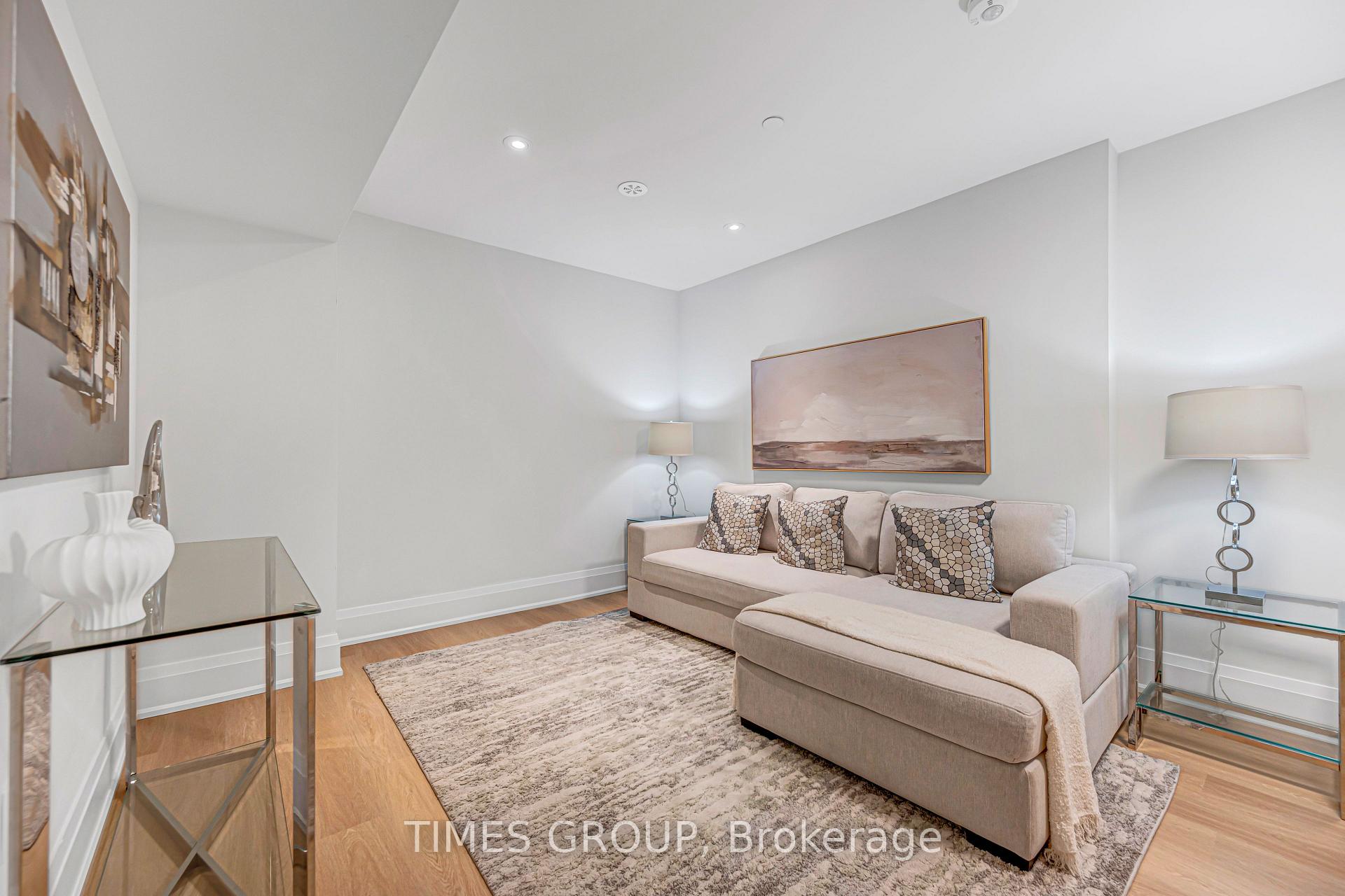 Photo 34 of 52 Grimsby Lane, Richmond Hill, Rural Richmond Hill — HOMEH