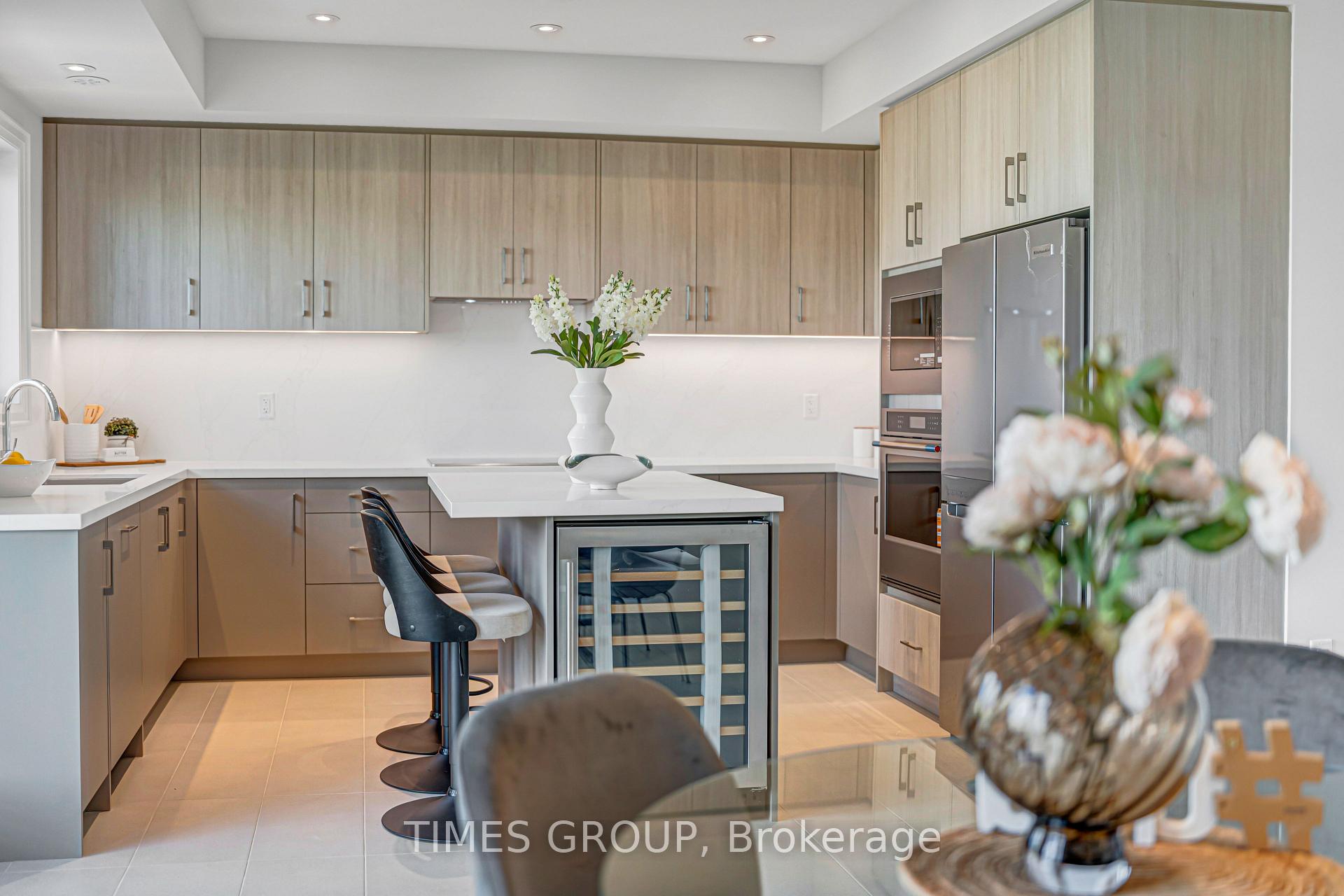 Photo 42 of 52 Grimsby Lane, Richmond Hill, Rural Richmond Hill — HOMEH