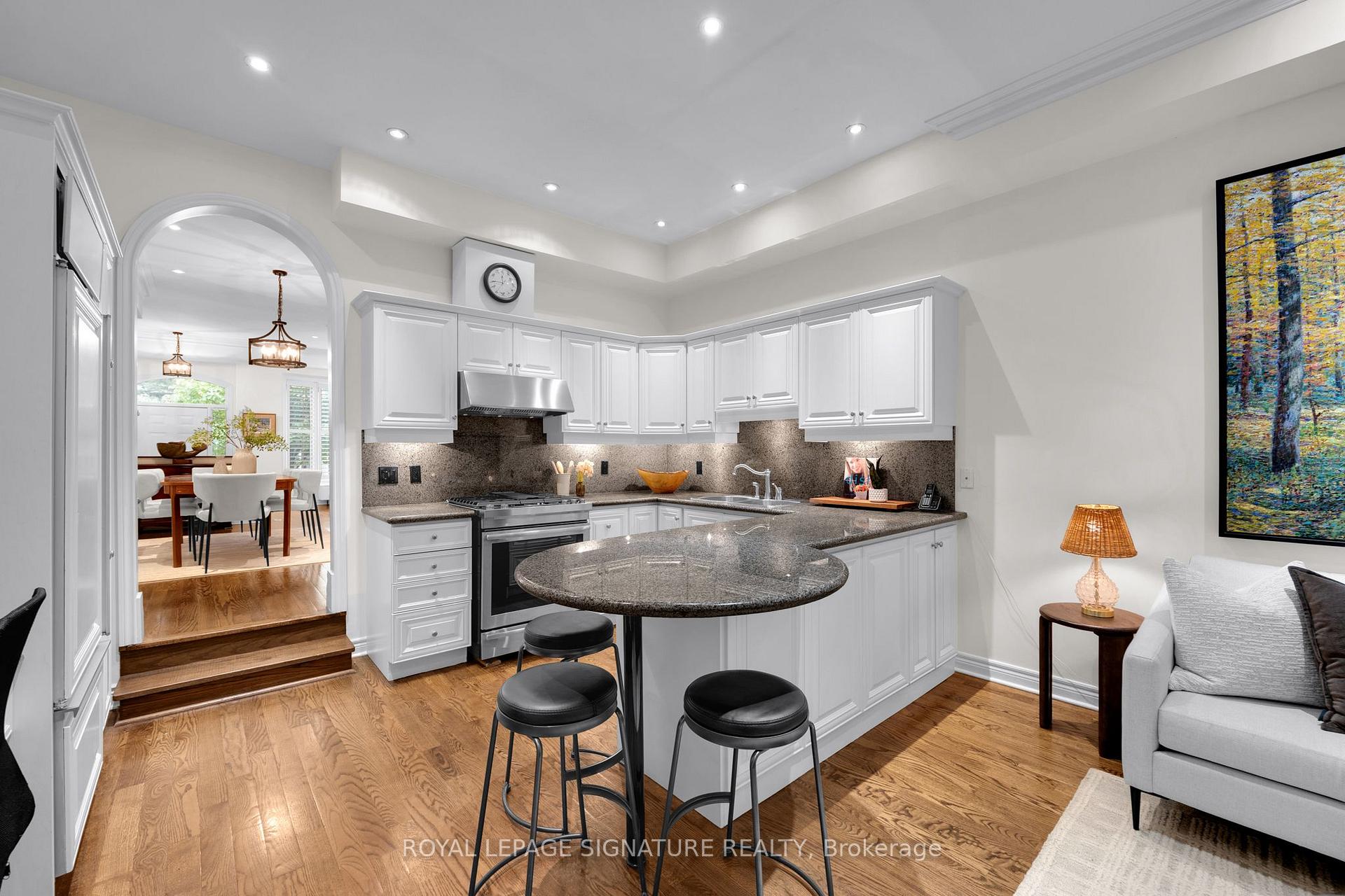 Photo 6 of 104 Pleasant Boulevard, Toronto, Rosedale-Moore Park — HOMEH