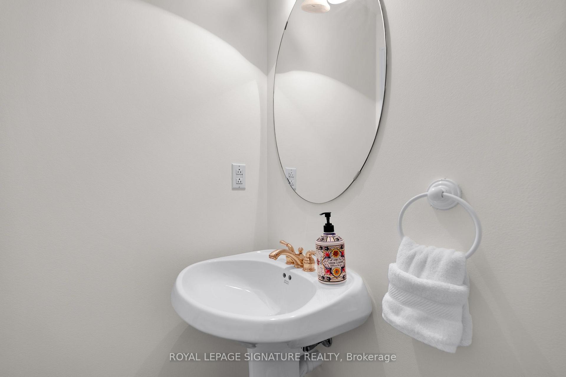 Photo 12 of 104 Pleasant Boulevard, Toronto, Rosedale-Moore Park — HOMEH